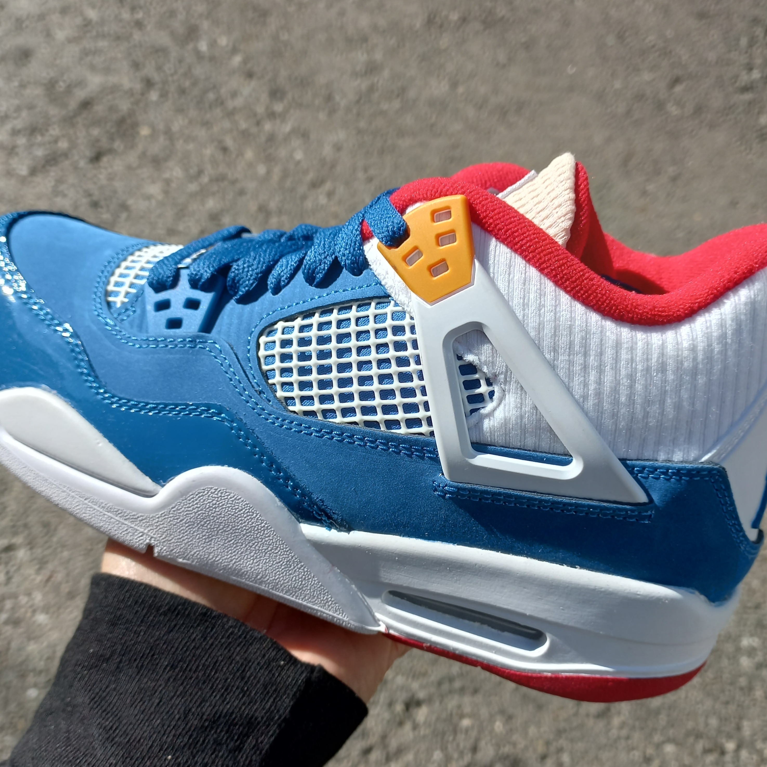 (GS) Jordan 4 Retro French Blue 착용 스타일 - 2