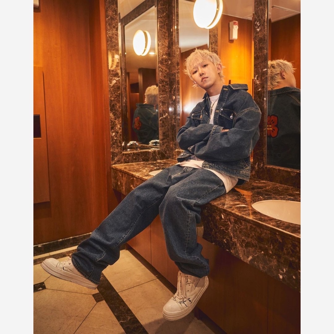 Kenzo Boke Flower Embroidery Denim Trucker Jacket Navy Blue 착용 스타일 - 2