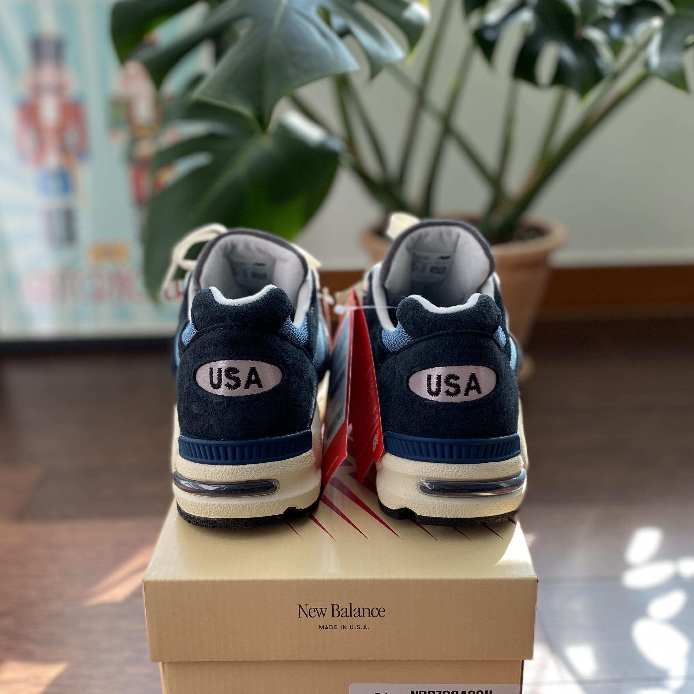 New Balance 990v2 Made in USA Navy Castlerock 착용 스타일 - 5