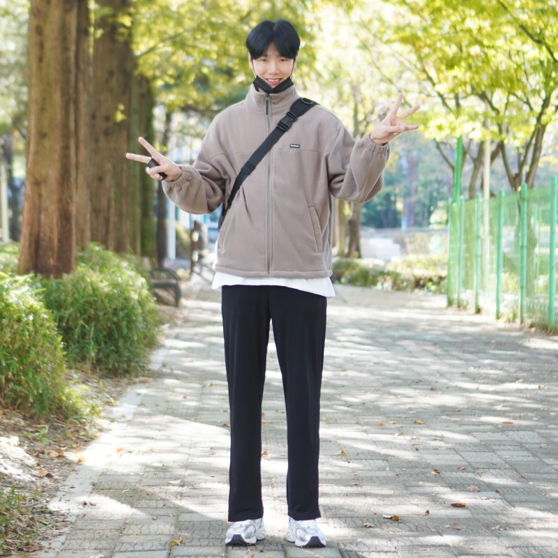 New Balance 530 Steel Grey 착용 스타일 - 1