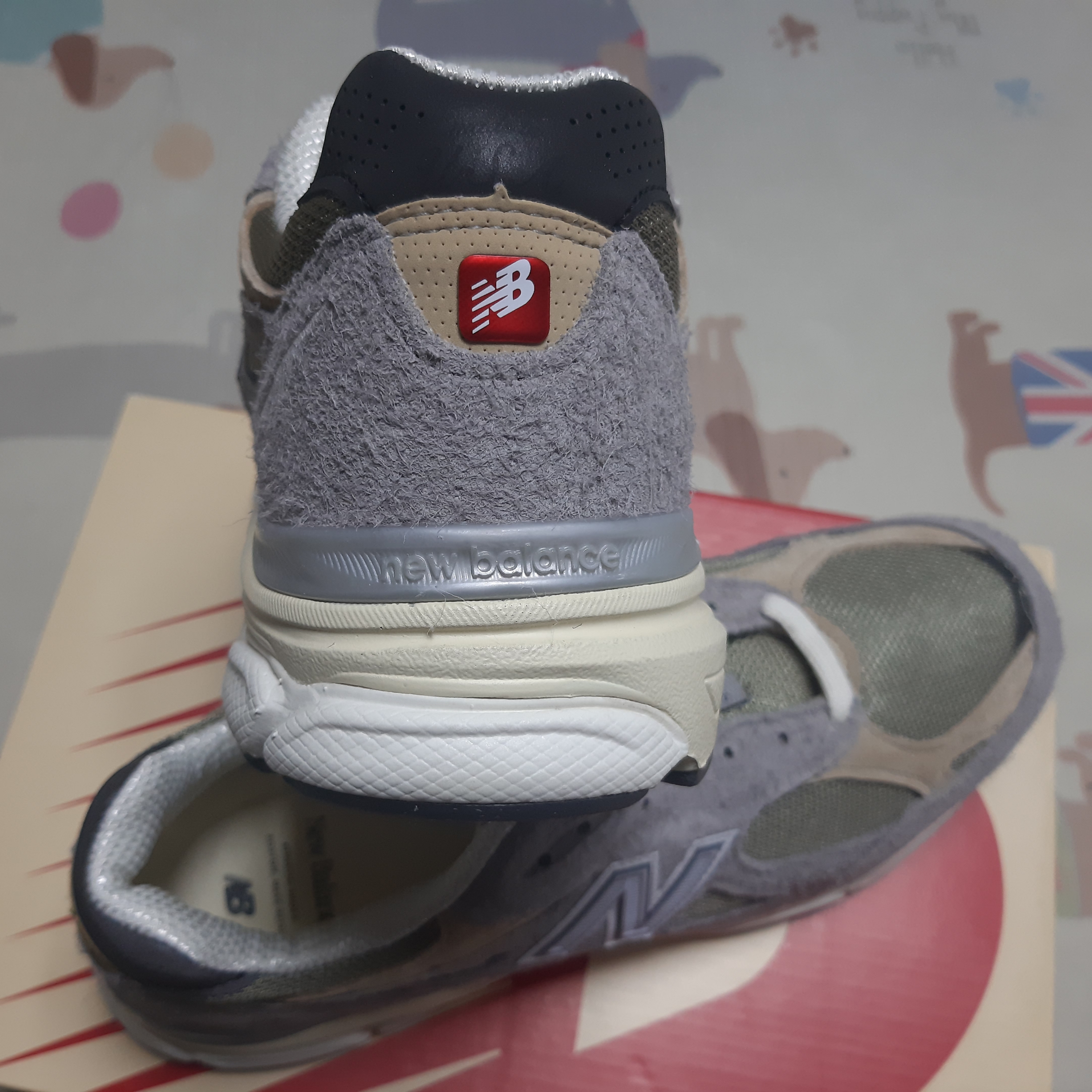 New Balance 990v3 Made in USA Marblehead Incense 착용 스타일 - 3