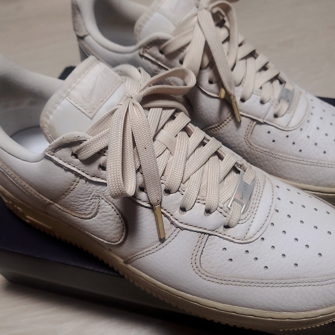 Nike Air Force 1 '07 Craft Vast Grey, Nike Air Force 1 '07 Craft Triple White 착용 스타일 - 1