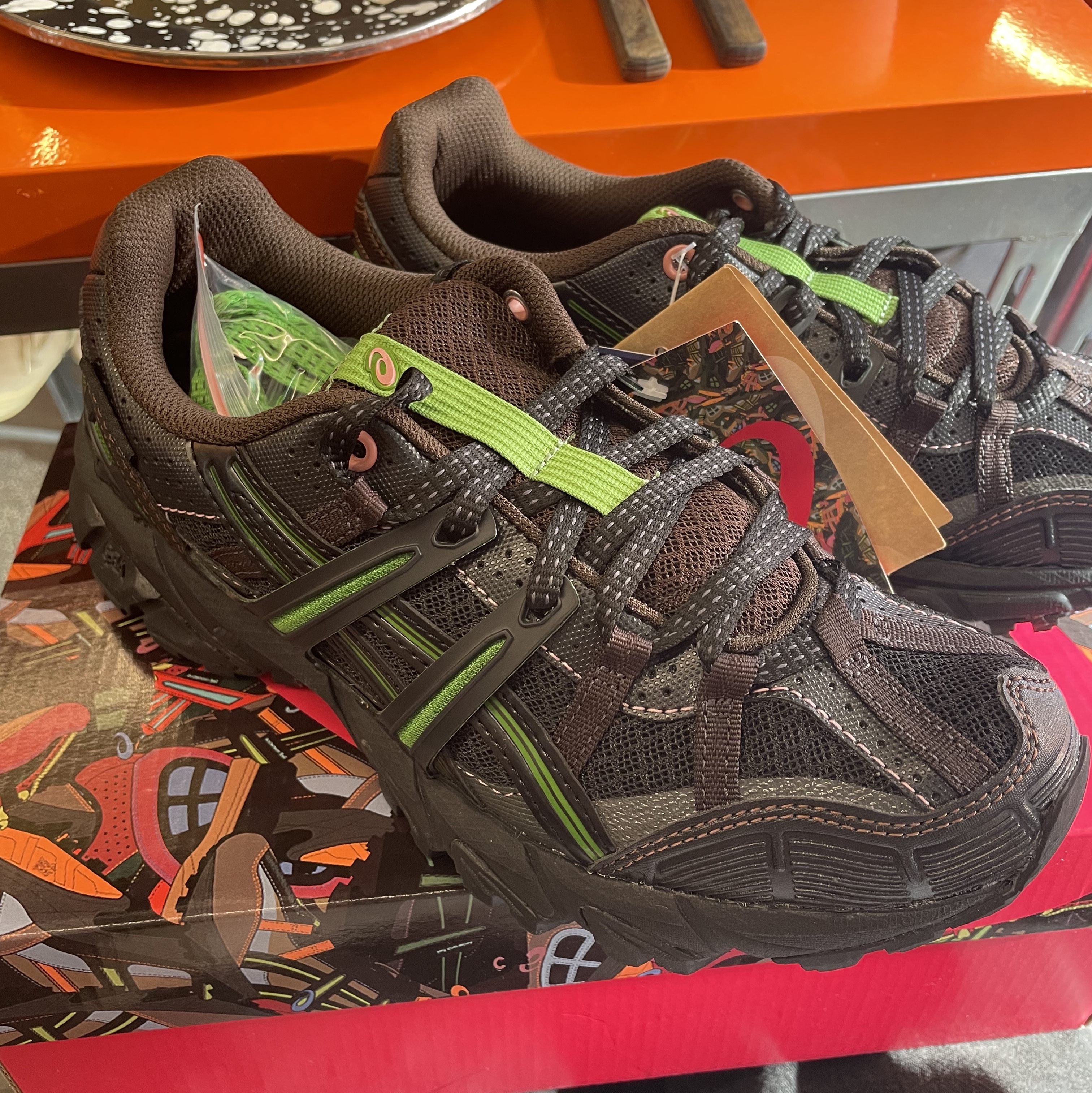 Asics x Andersson Bell Gel-Sonoma 15-50 Black Green, Nike x Stussy Air Force 1 '07 Mid SP Fossil 착용 스타일 - 2