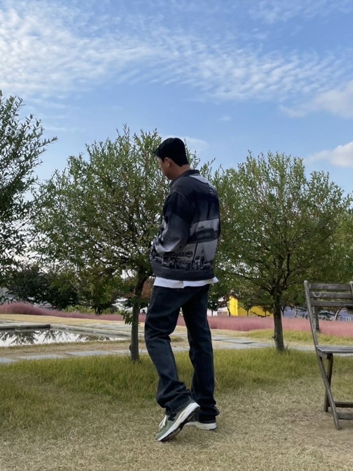 Stussy Hopper Jacket Black, New Balance x JJJJound 990v3 Olive 착용 스타일 - 3