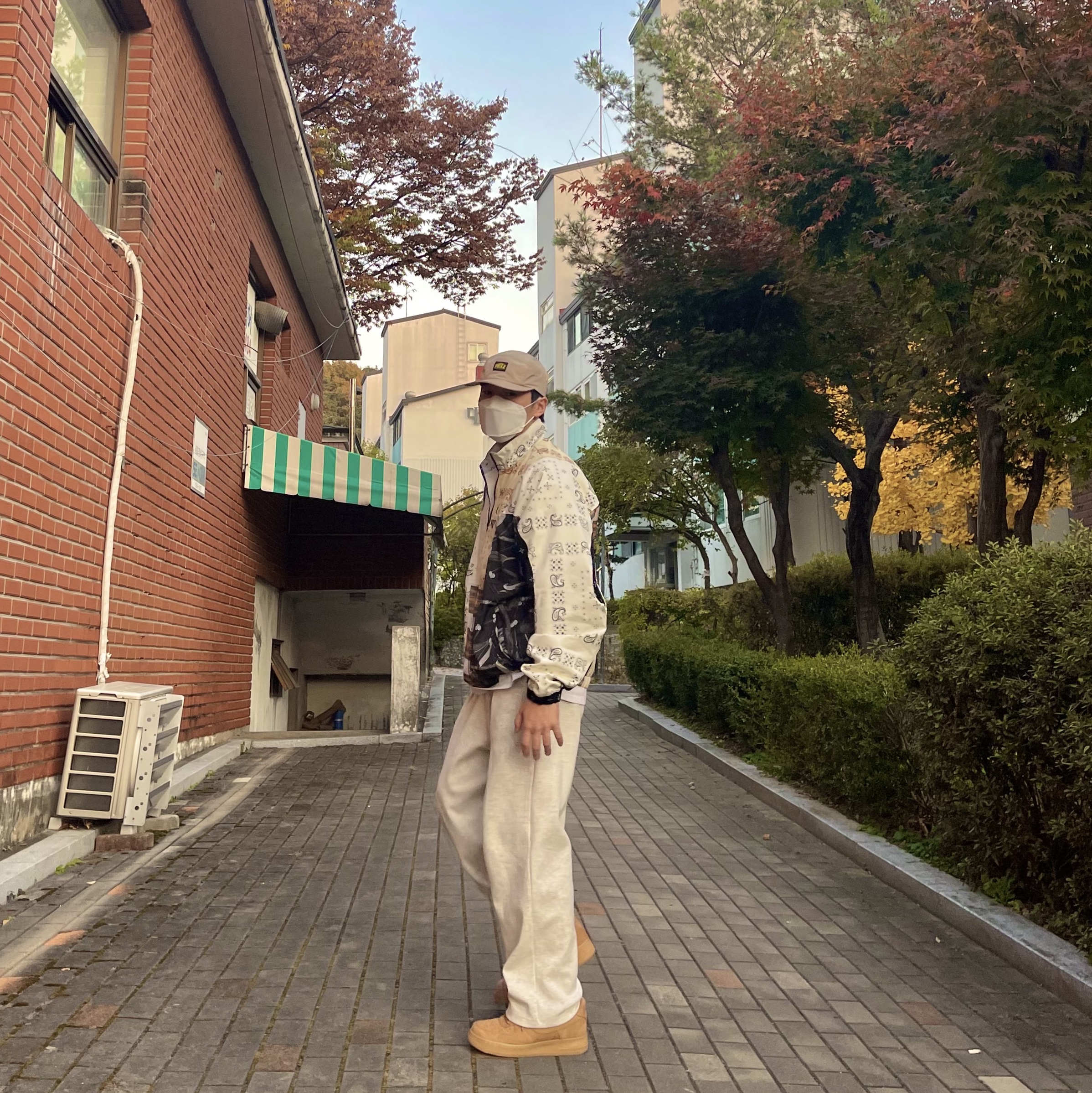 Jordan x Russell Westbrook Why Not Patchwork Half Zip Jacket - Asia, Nike Air Force 1 '07 WB Flax 착용 스타일