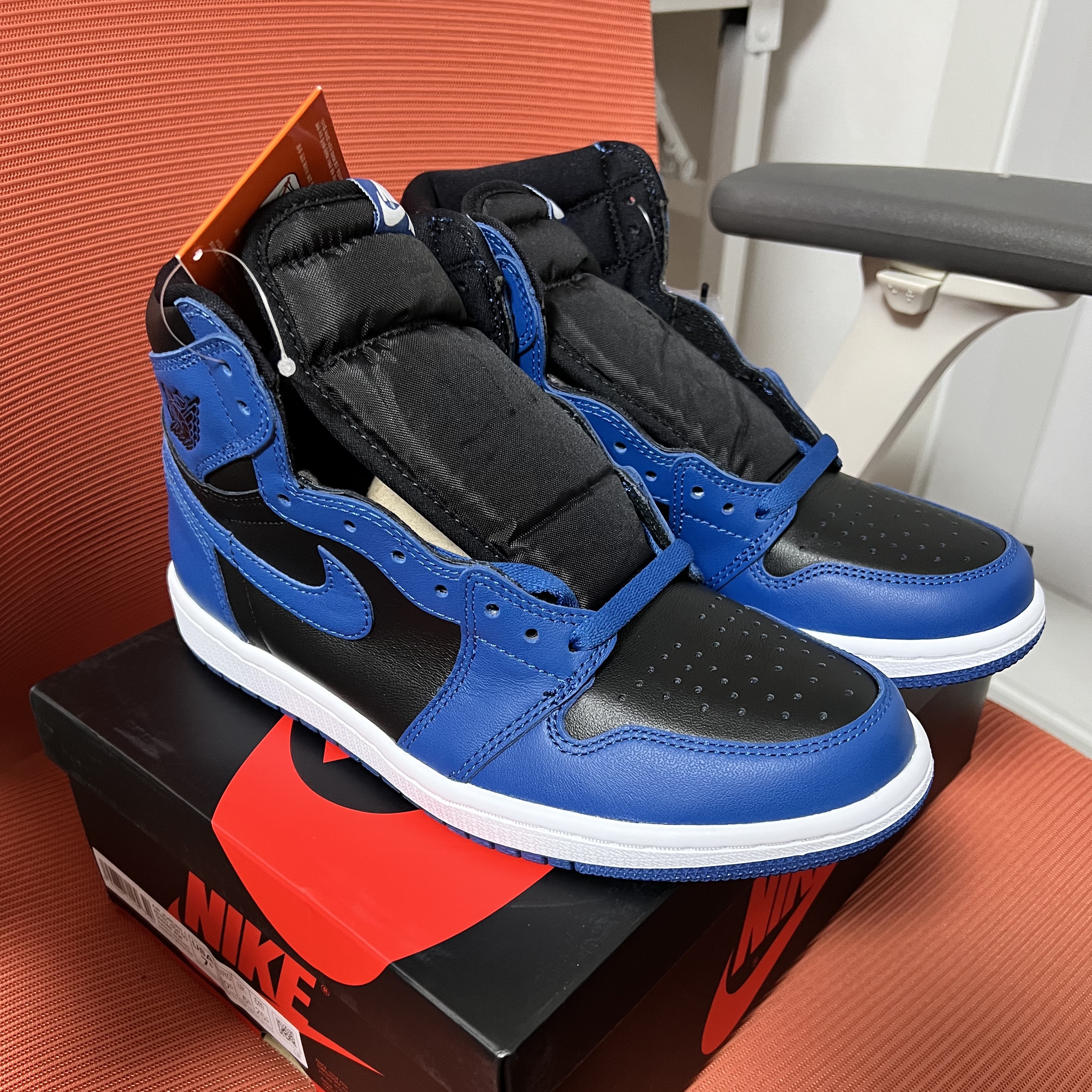 Jordan 1 Retro High OG Dark Marina Blue 착용 스타일