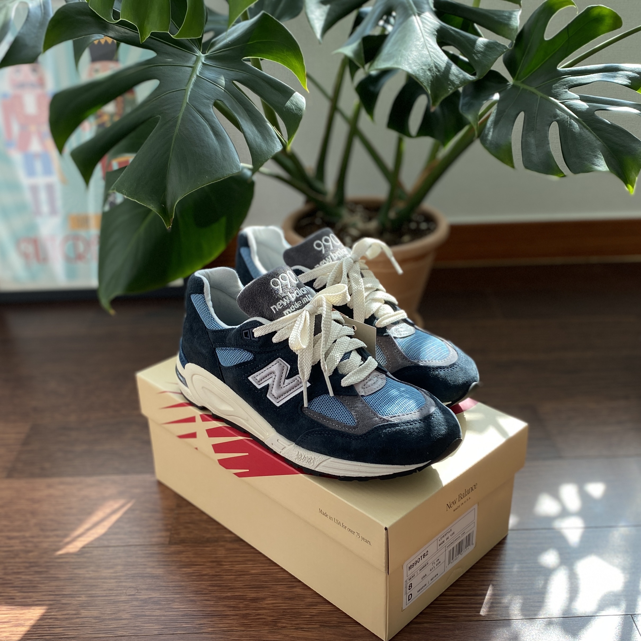 New Balance 990v2 Made in USA Navy Castlerock 착용 스타일 - 3