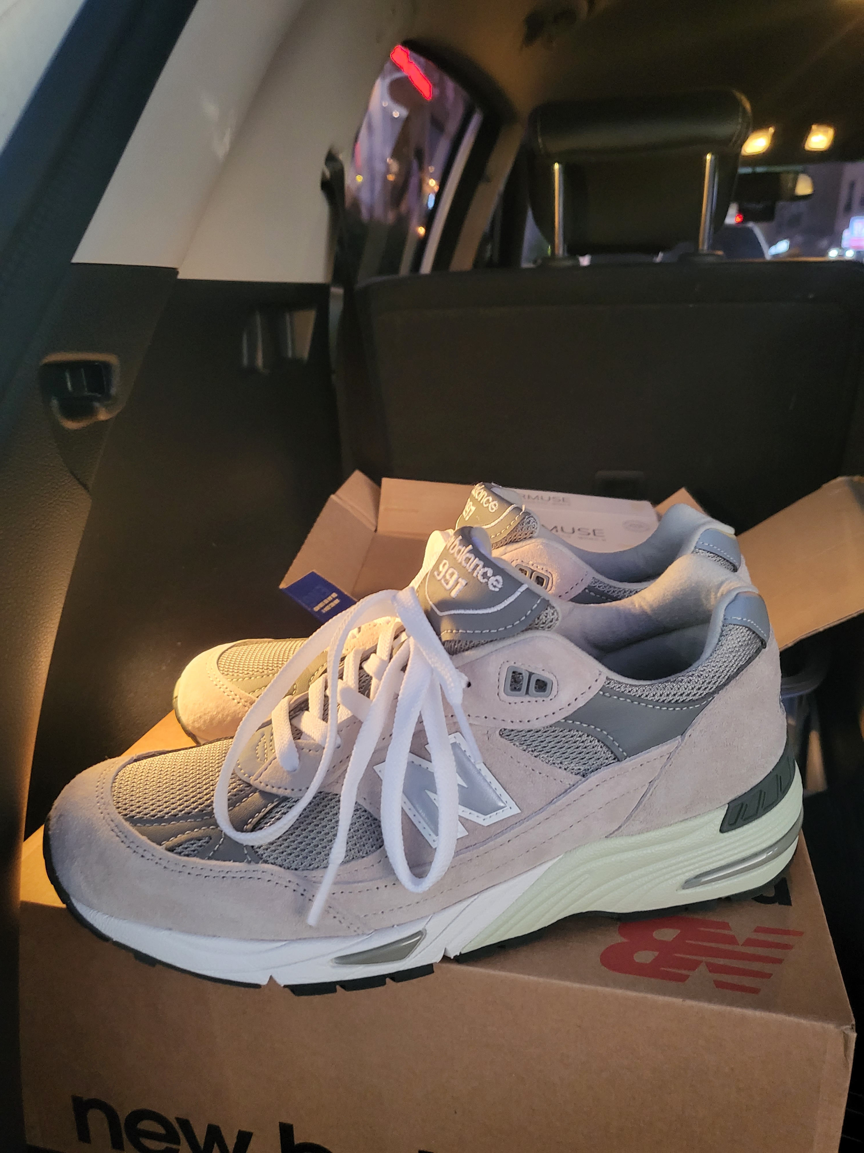 New Balance 991 Made in UK Grey 착용 스타일 - 2