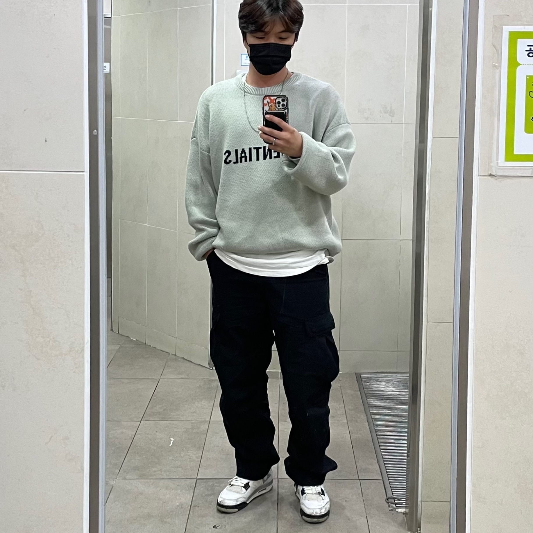 Essentials Knit Pullover Sweater Concrete - Ssense Exclusive, Jordan 4 Retro OG White Cement 2016 착용 스타일