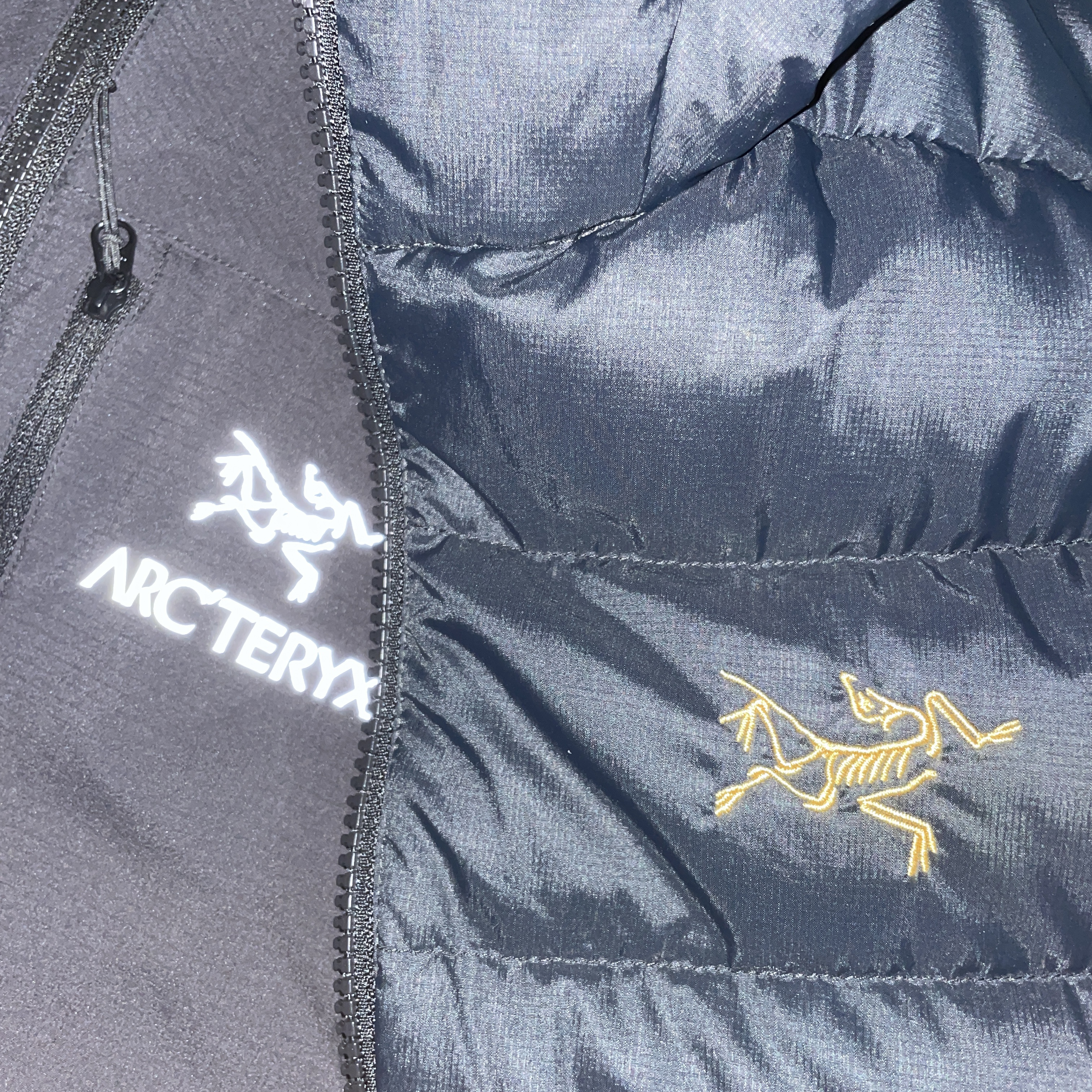 Arc'teryx Squamish Hoody Black, Arc'teryx Thorium AR Hoody 24K Black 착용 스타일 - 2