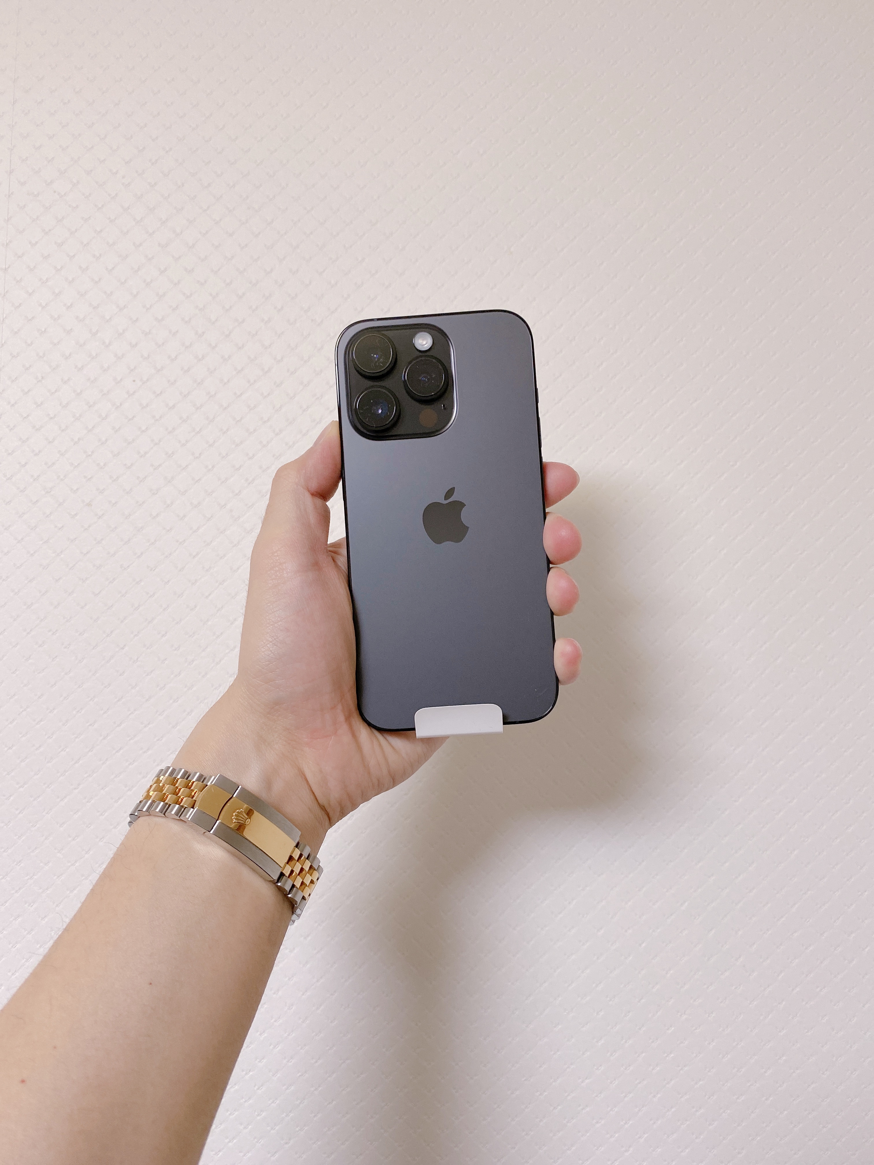 Apple iPhone 14 Pro 256GB Space Black (Korean Ver.) 착용 스타일
