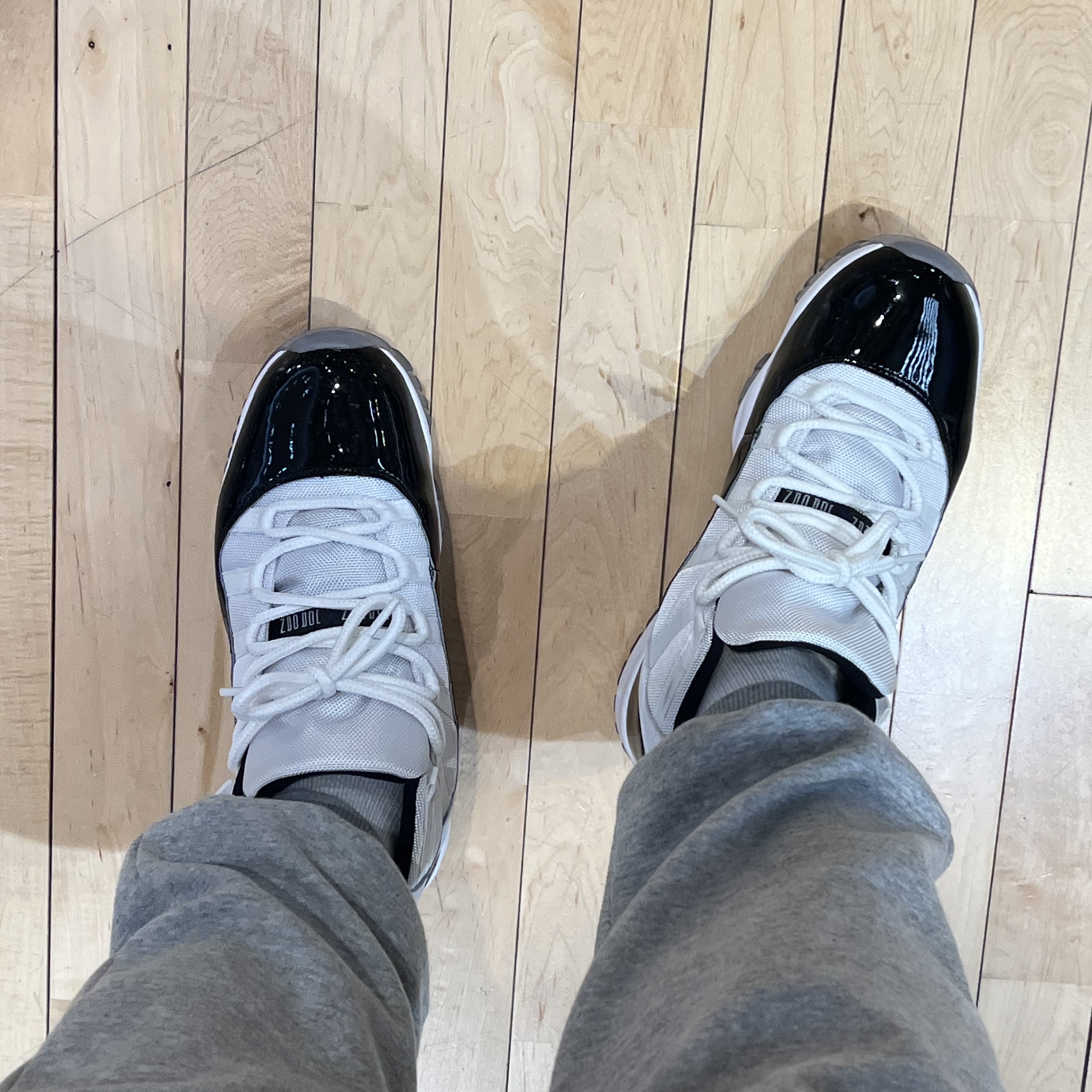 Jordan 11 Retro Concord 2018 착용 스타일 - 1