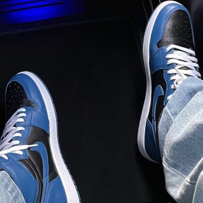 Jordan 1 Retro High OG Dark Marina Blue 착용 스타일