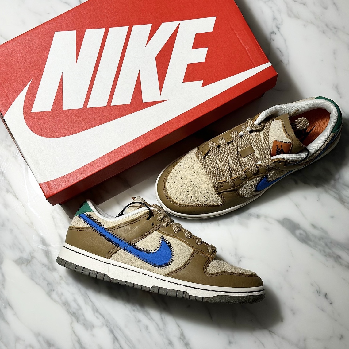 Nike x Size? Dunk Low Dark Driftwood Photo Blue 착용 스타일 - 1