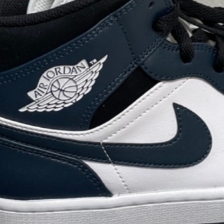 Jordan 1 Mid Dark Teal 착용 스타일 - 3