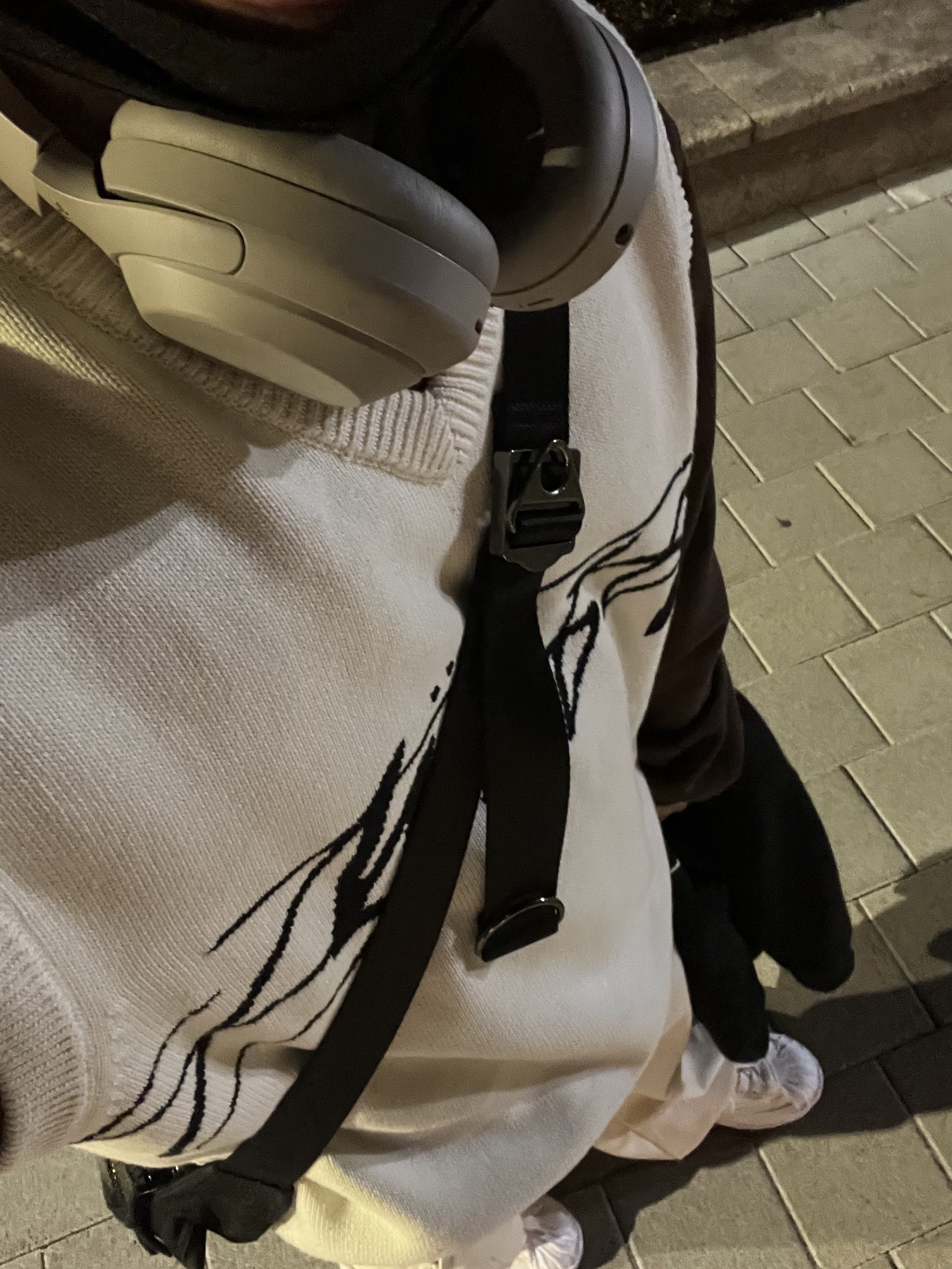 Maison Mihara Yasuhiro Blakey OG Sole Leather Low-top Sneakers White, Stussy Sweater Vest Natural 착용 스타일 - 5