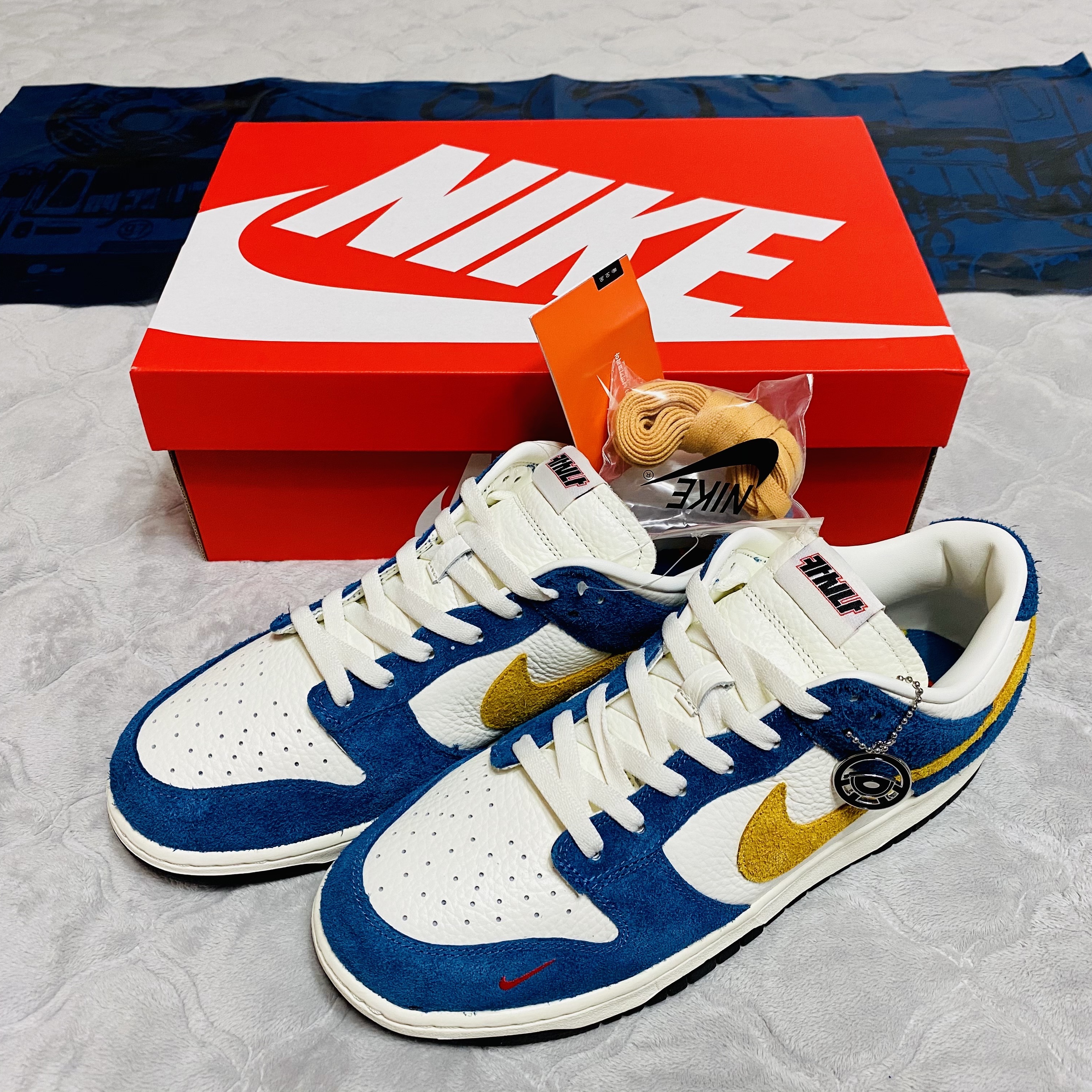 Nike x Kasina Dunk Low 80's Bus 착용 스타일 - 3