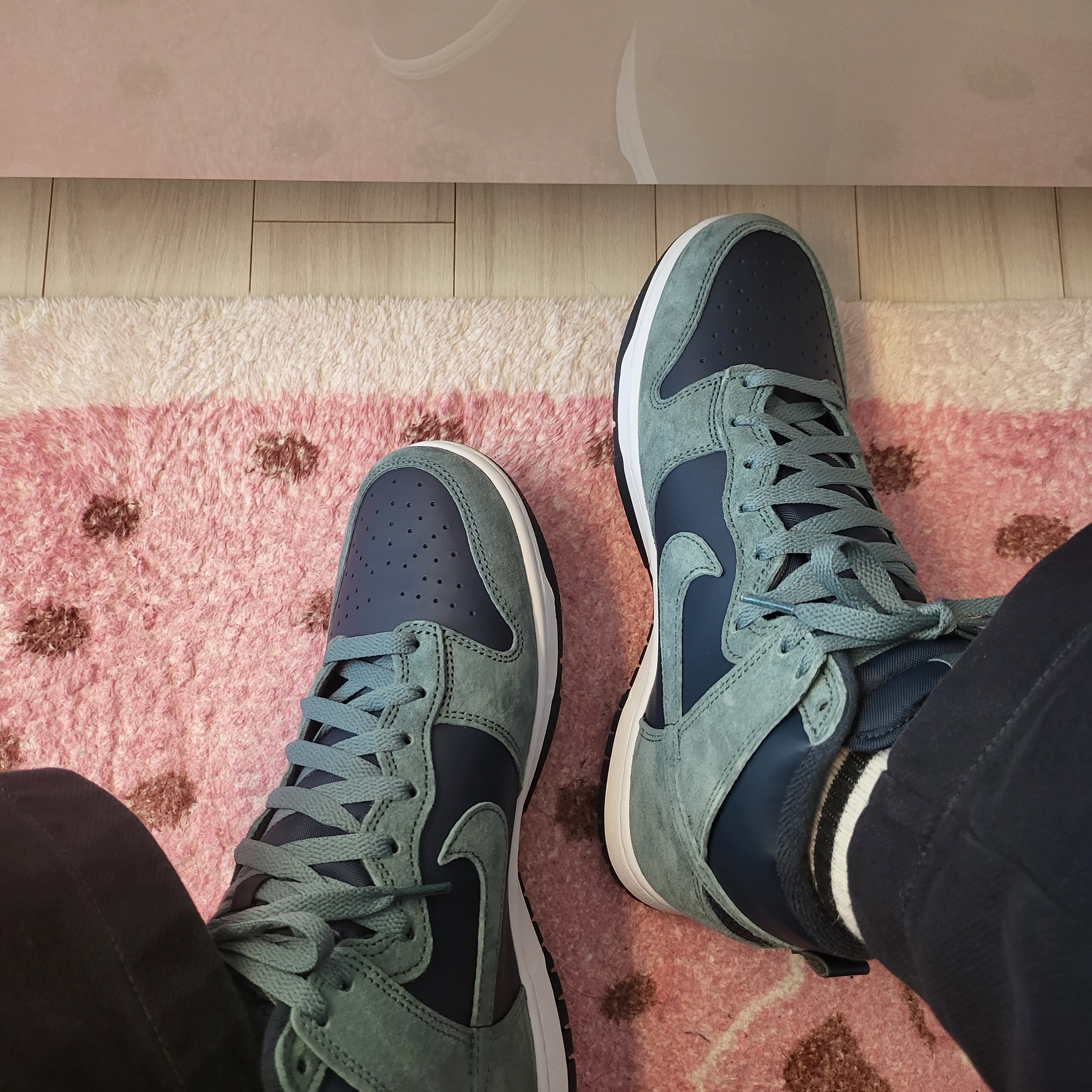 Nike Dunk High Retro PRM Armory Navy and Mineral Slate 착용 스타일 - 5