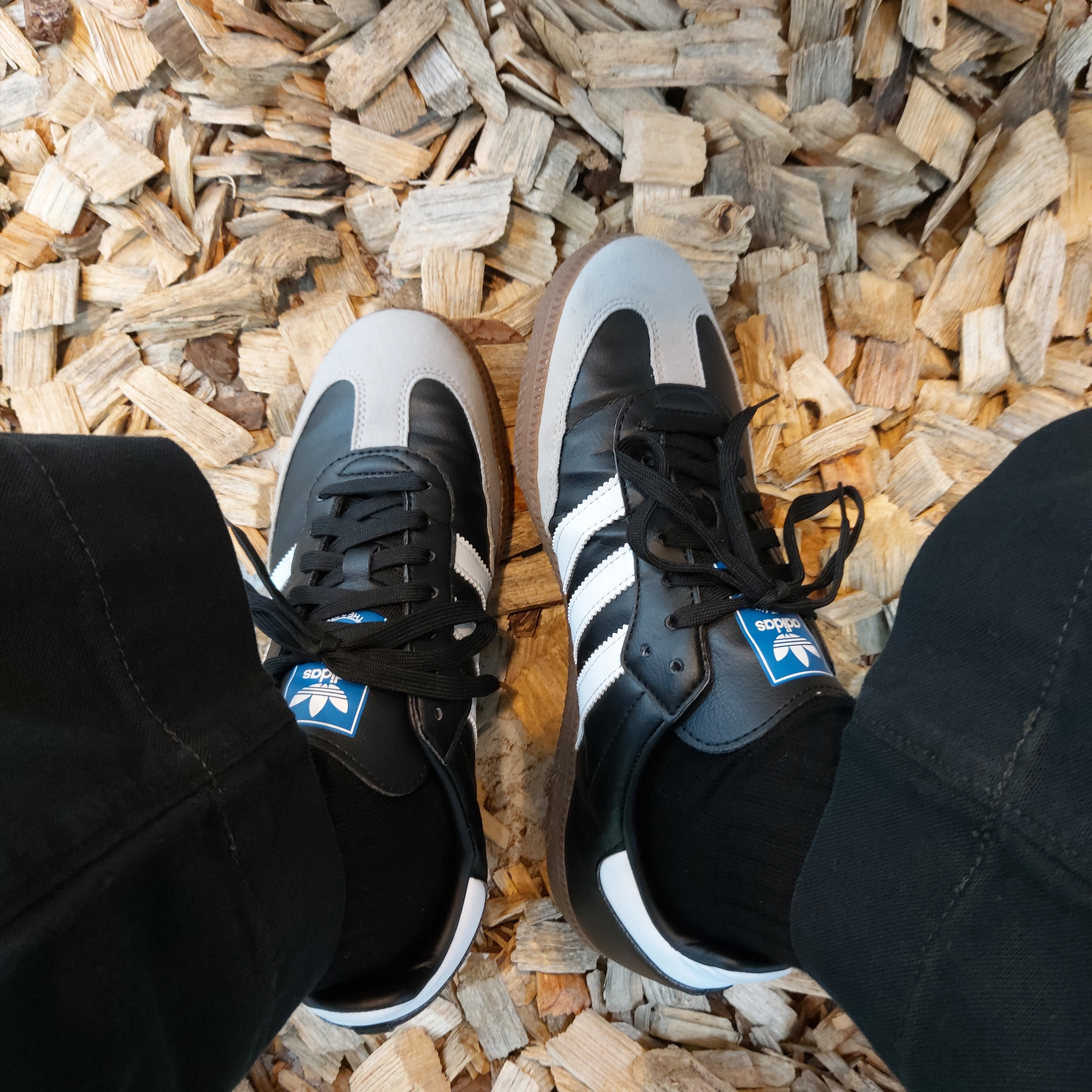 Adidas Samba Vegan Black White 착용 스타일