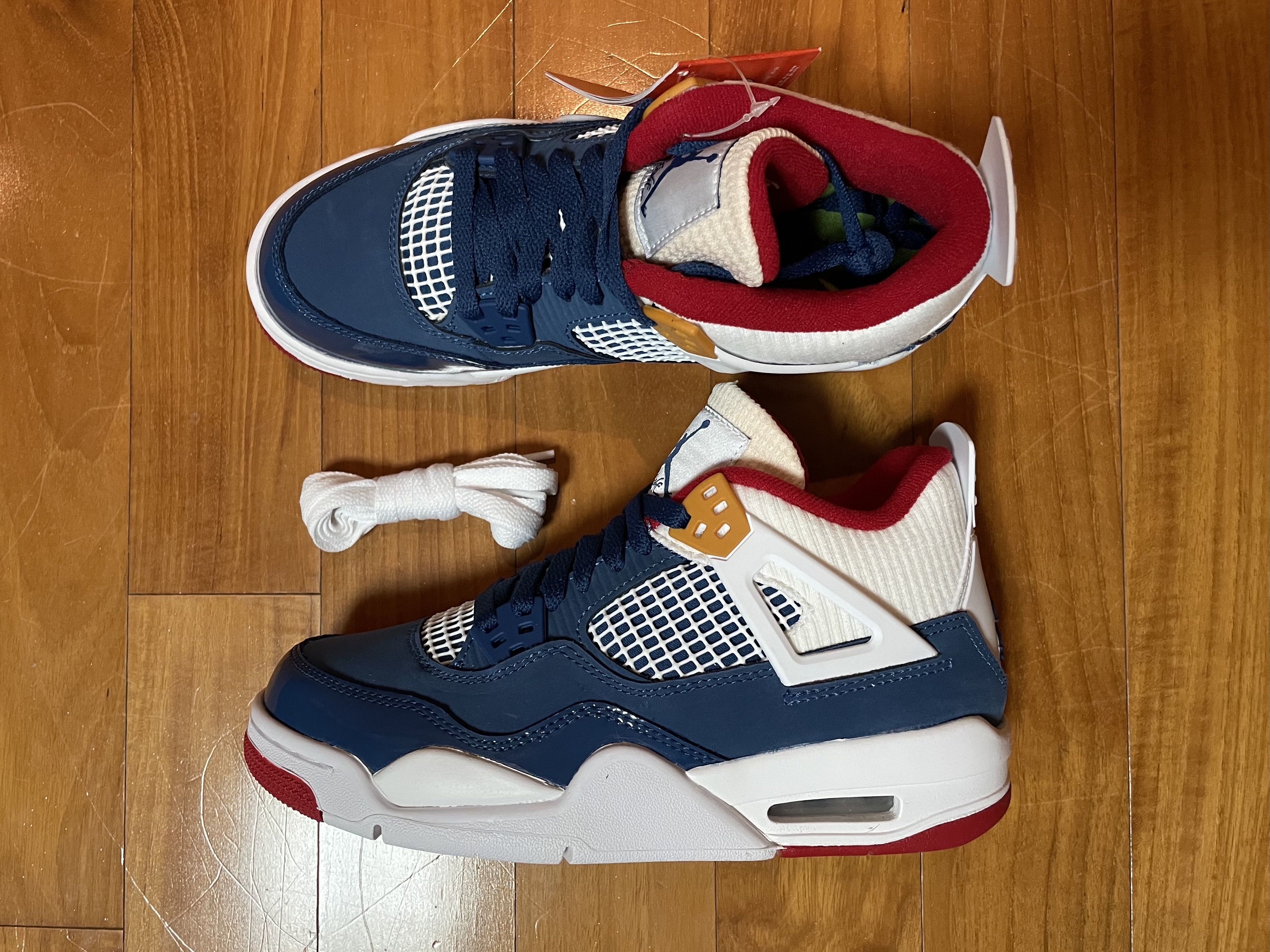 (GS) Jordan 4 Retro French Blue 착용 스타일 - 3