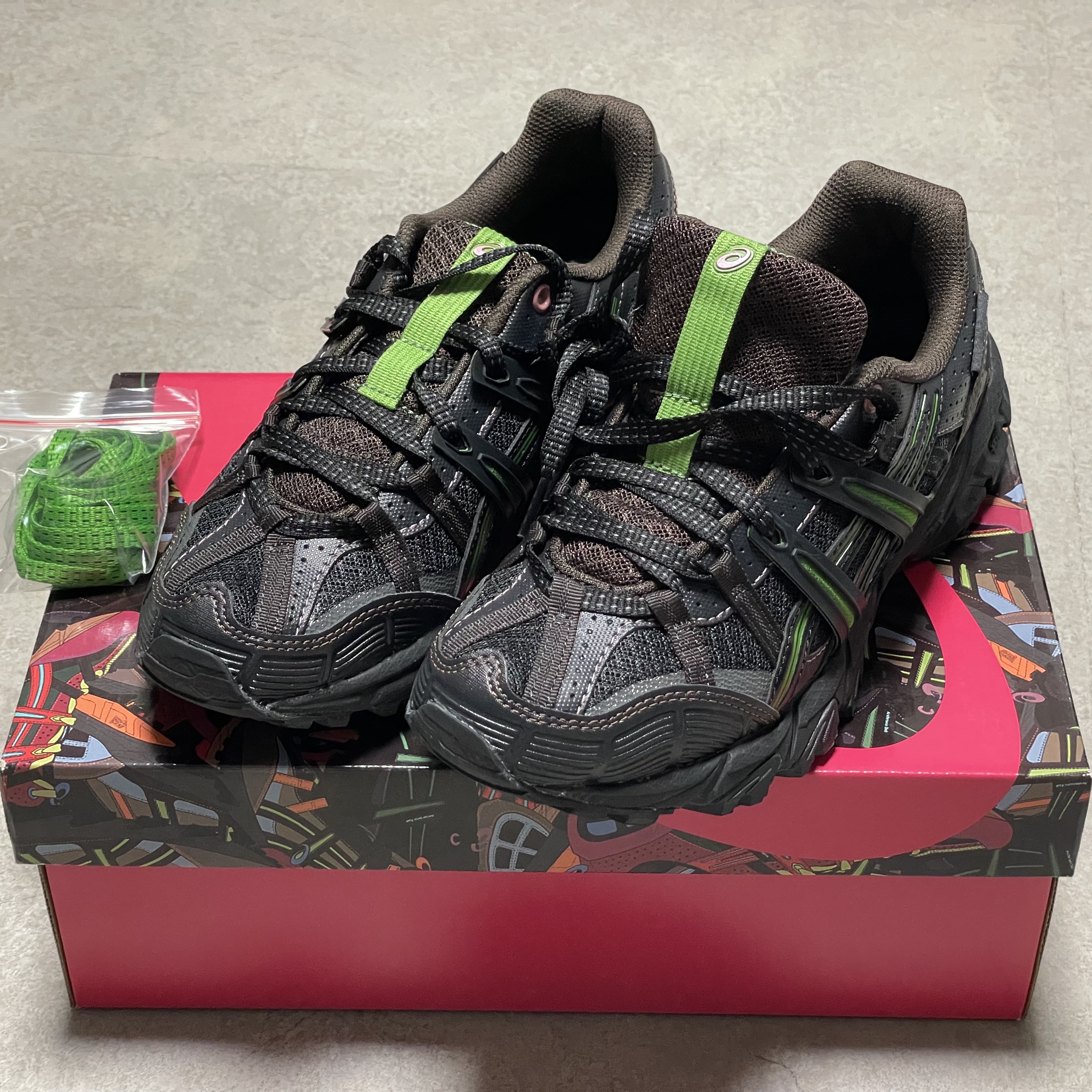 Asics x Andersson Bell Gel-Sonoma 15-50 Black Green 착용 스타일 - 1