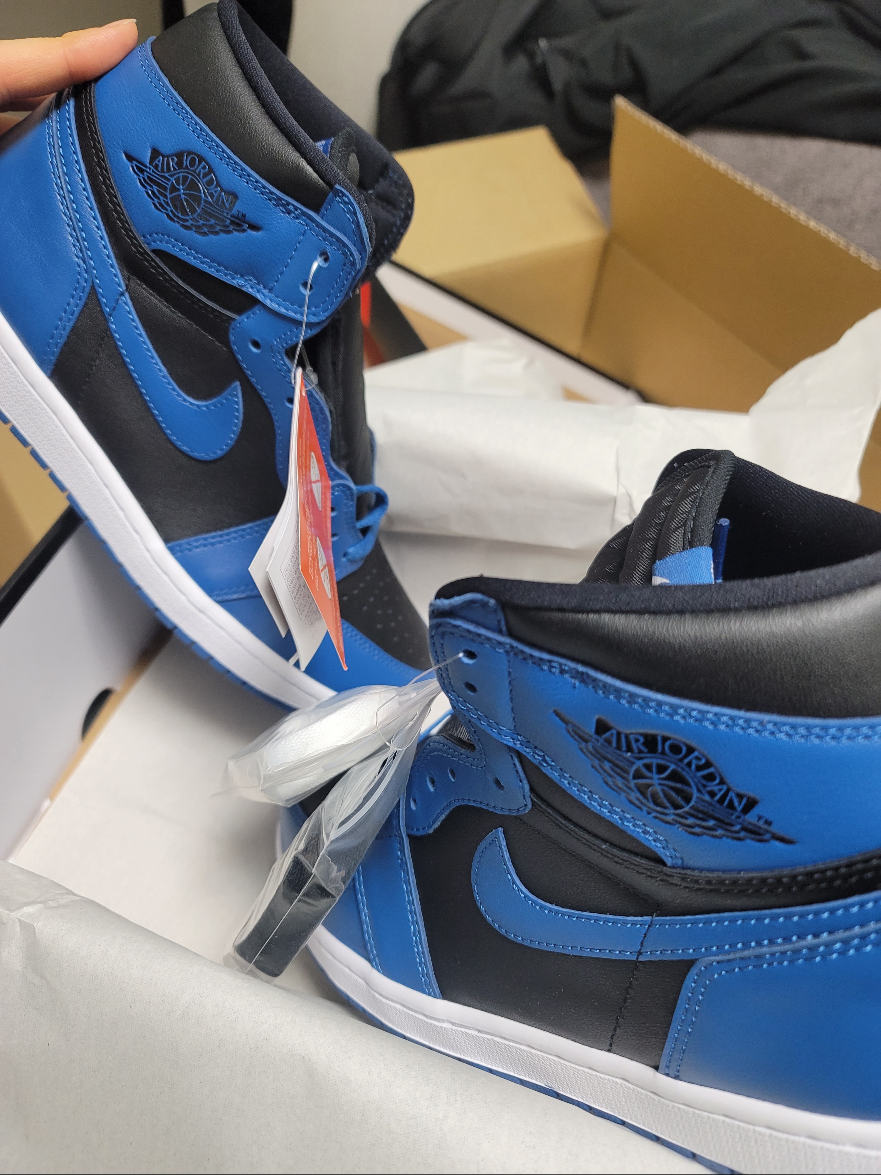 Jordan 1 Retro High OG Dark Marina Blue 착용 스타일