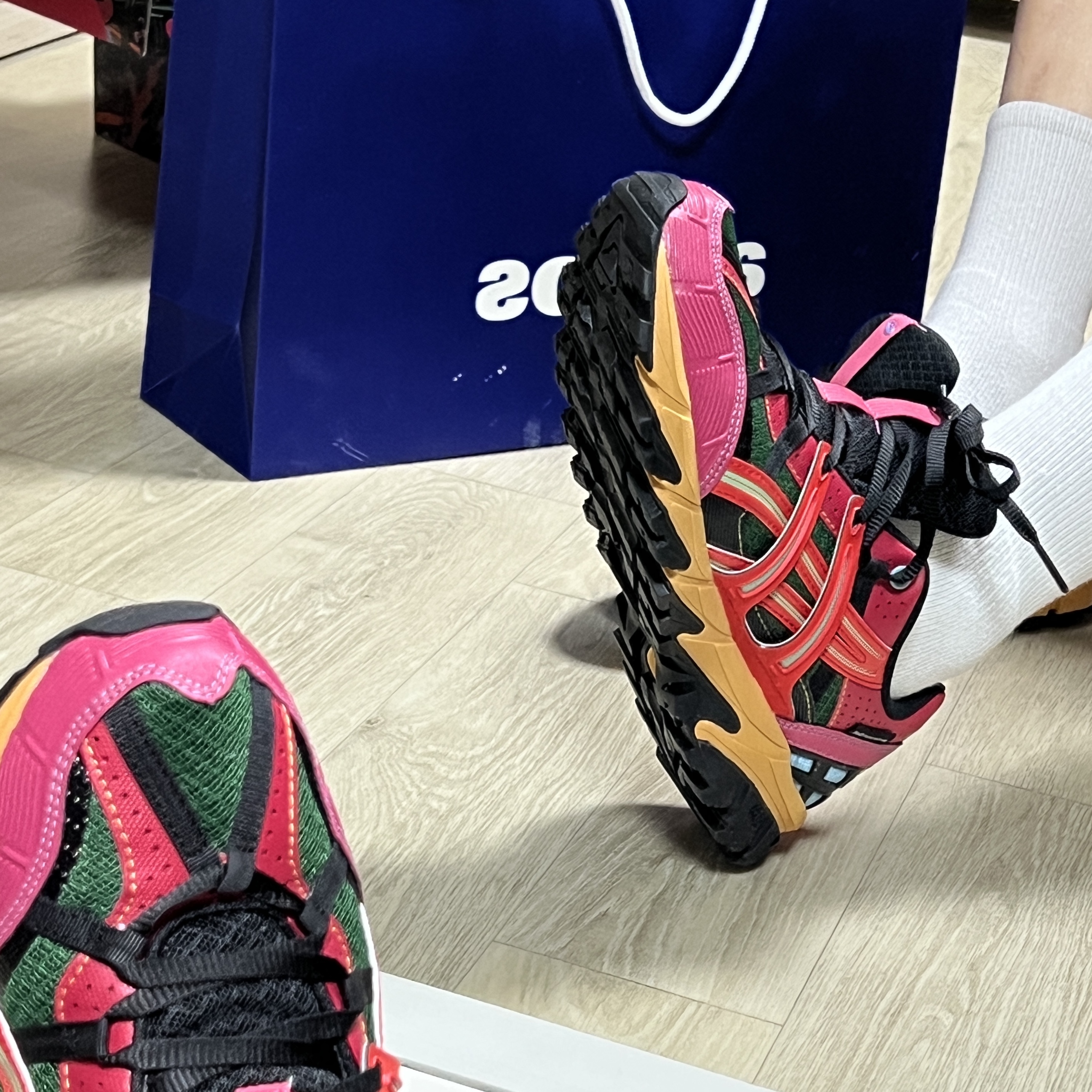 Asics x Andersson Bell Gel-Sonoma 15-50 Bright Rose Evergreen 착용 스타일