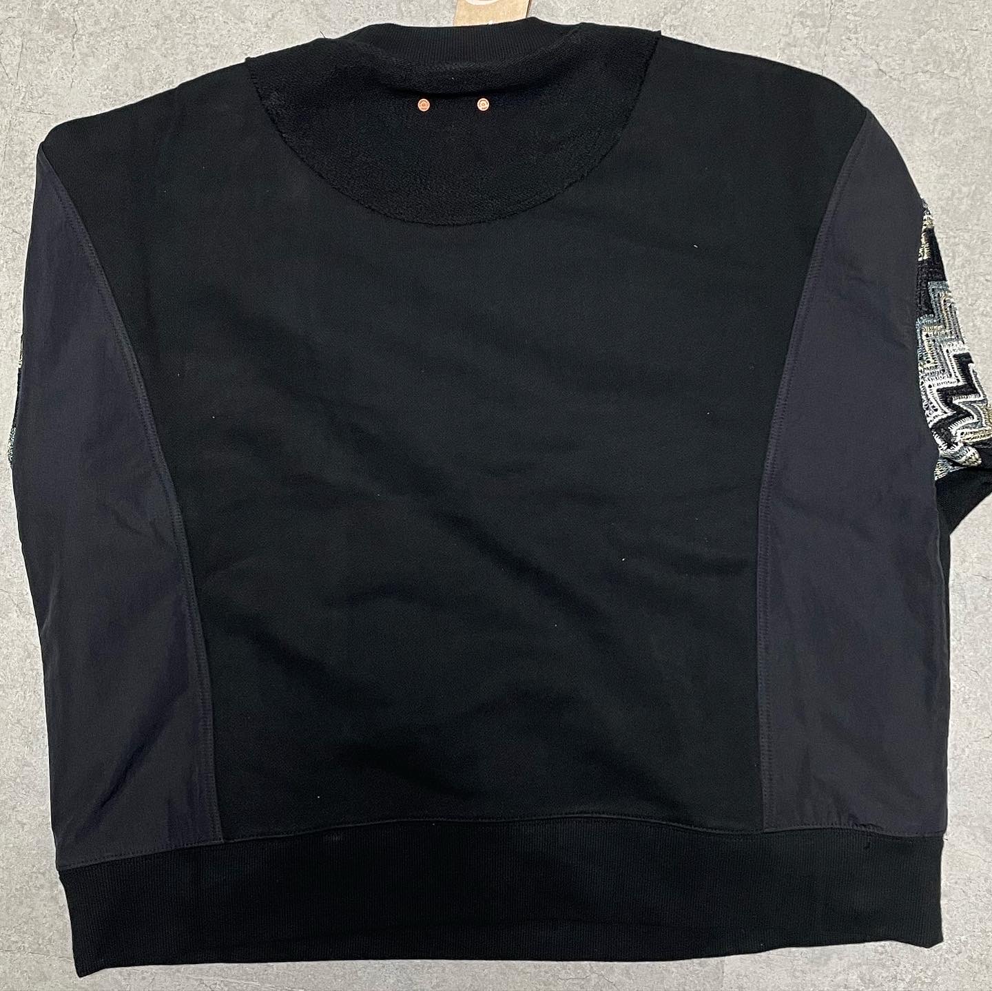 Andersson Bell x Asics Contrast Sweatshirt Black 착용 스타일 - 4