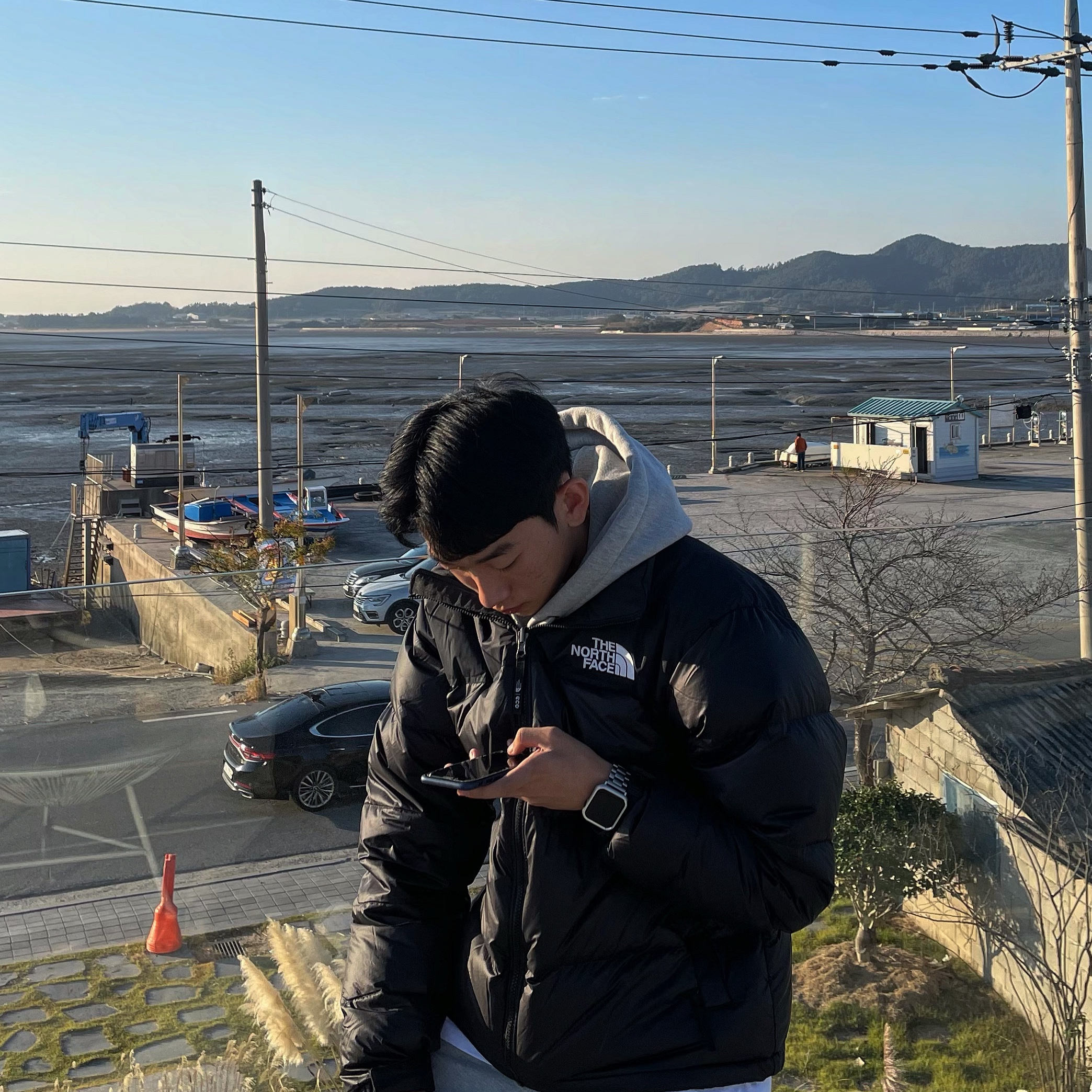 The North Face 1996 Eco Nuptse Jacket Black 착용 스타일 - 2