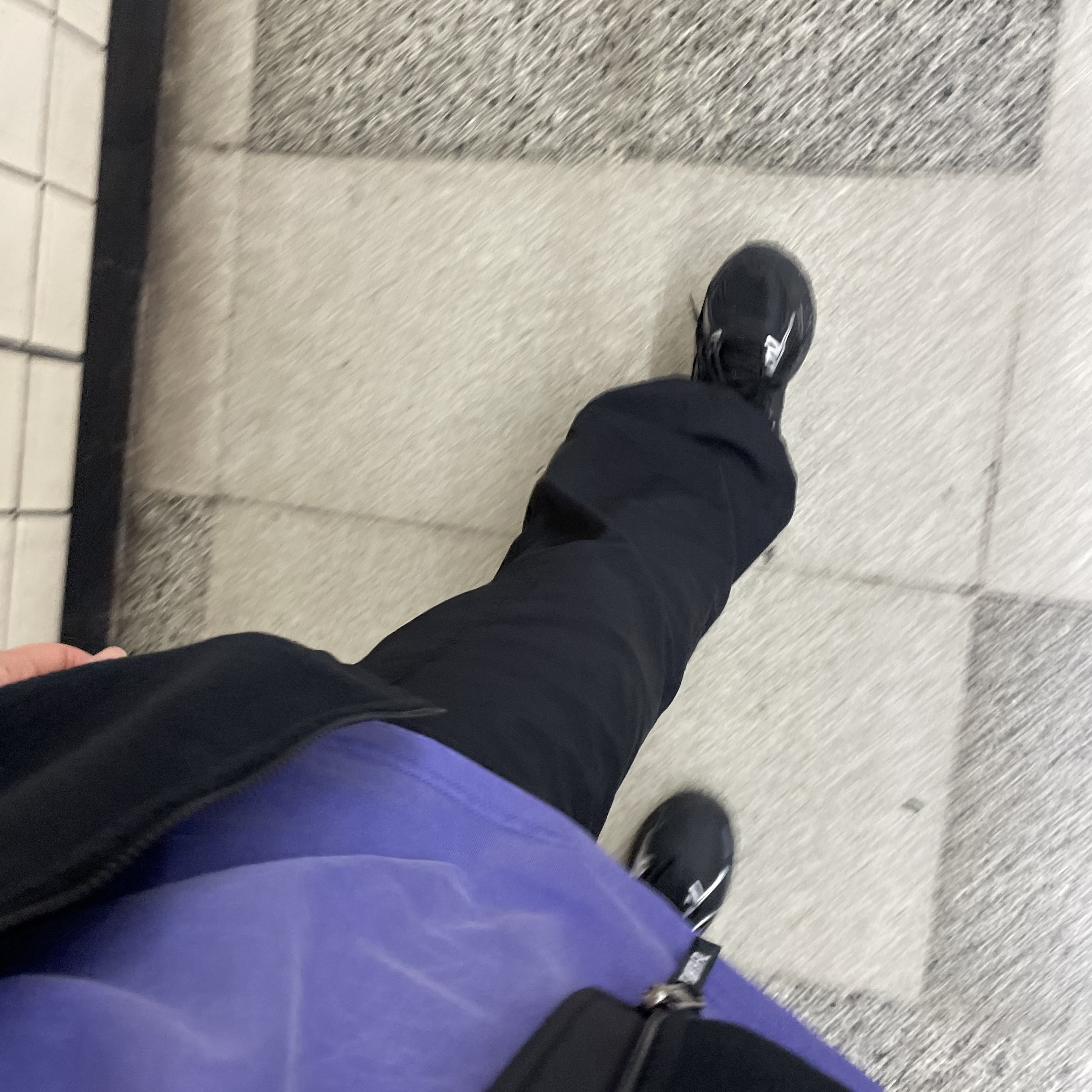 Asics Gel-Venture 6 Trail Black 착용 스타일