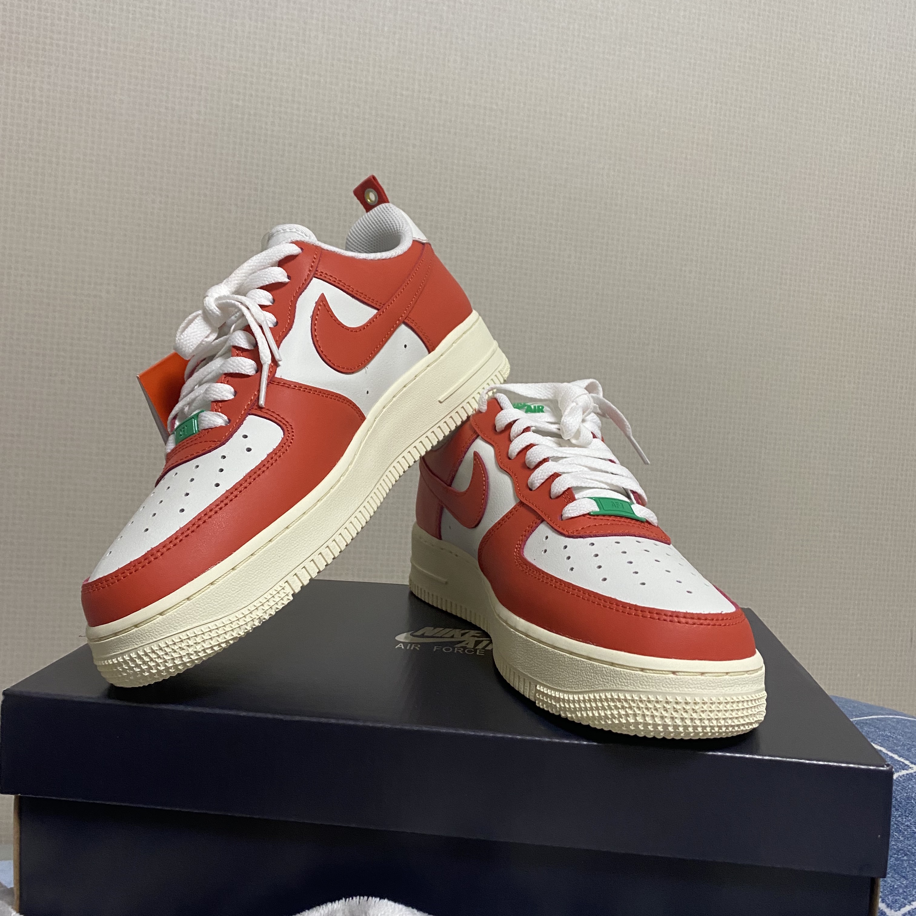 Nike Air Force 1 '07 LV8 Pojangmacha 착용 스타일