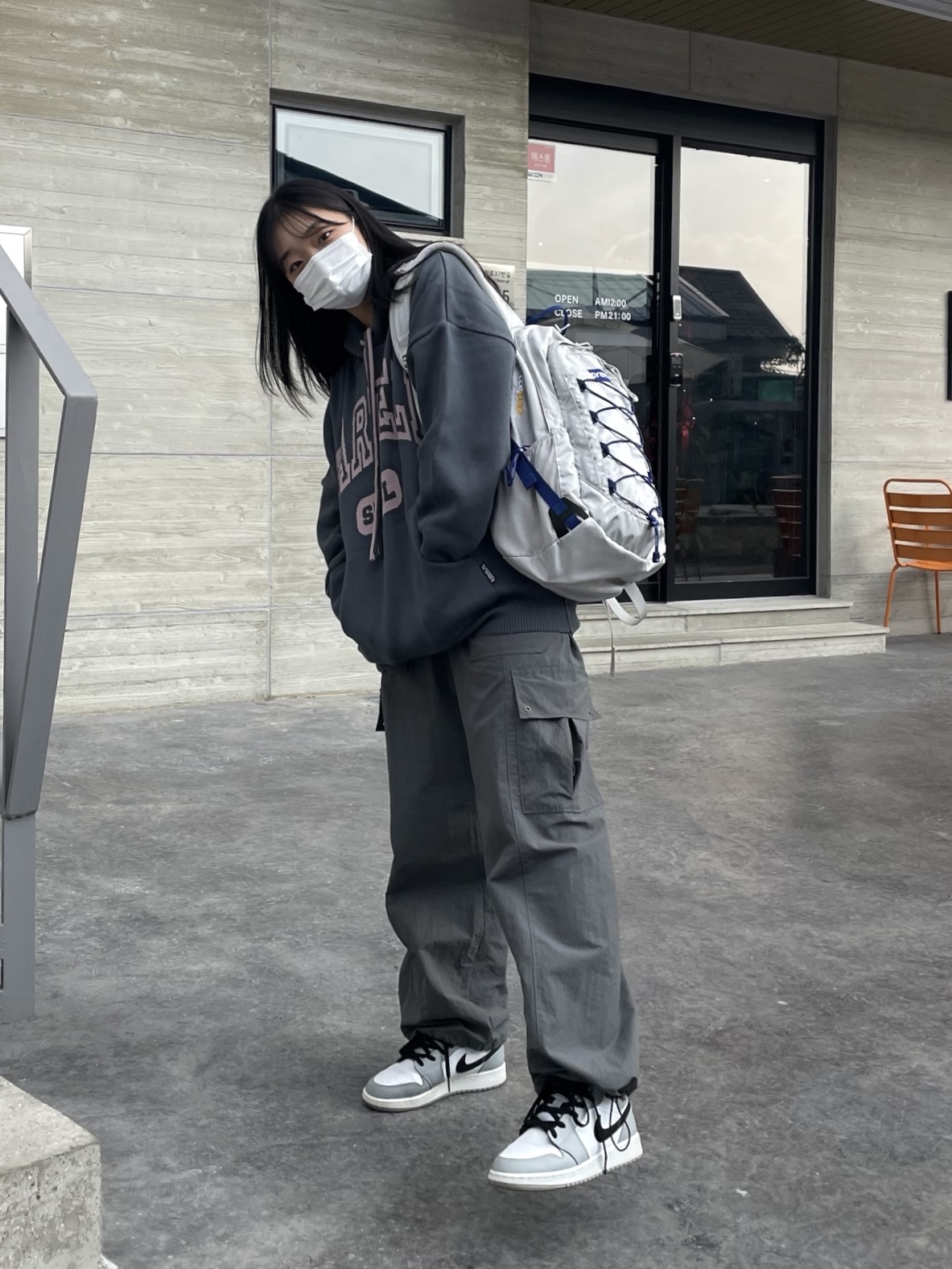Supreme Backpack Silver - 22SS, (GS) Jordan 1 Mid Light Smoke Grey 착용 스타일 - 1