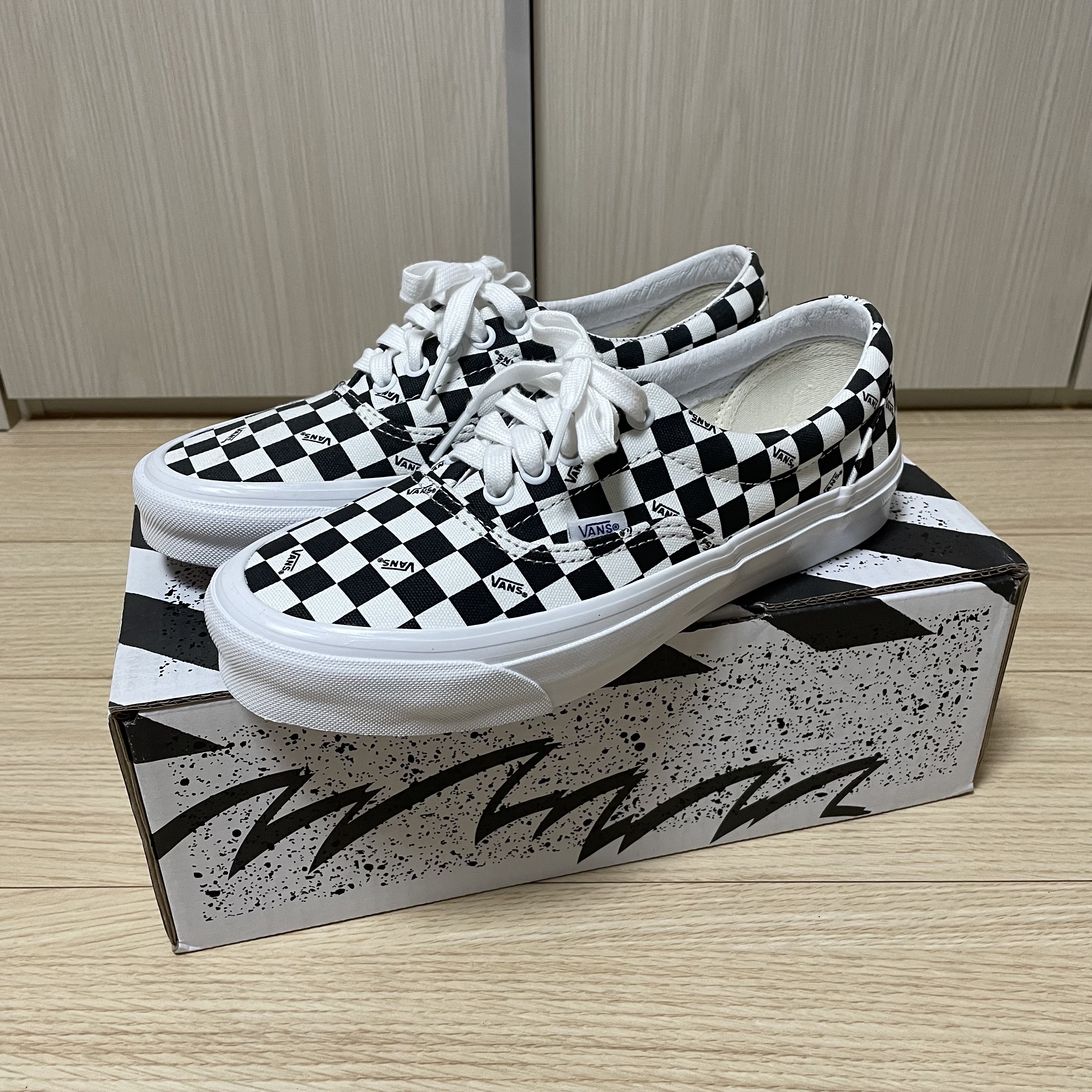 Vans Vault OG Era LX Checkerboard 착용 스타일
