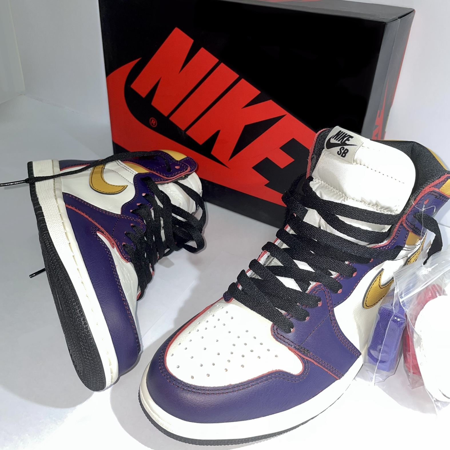 Jordan 1 Retro High OG Defiant SB LA to Chicago 착용 스타일