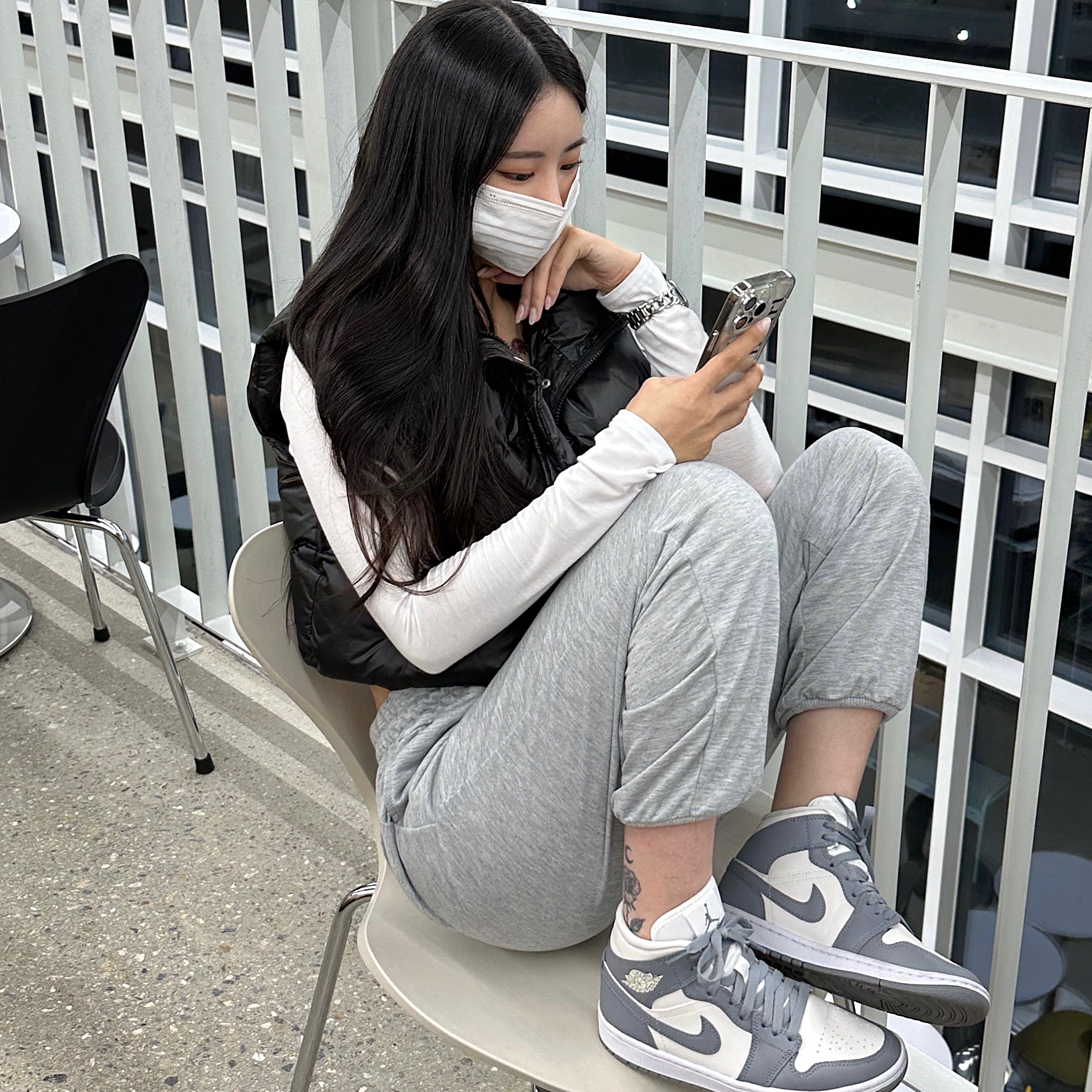 (W) Jordan 1 Mid Sail Stealth 착용 스타일 - 2