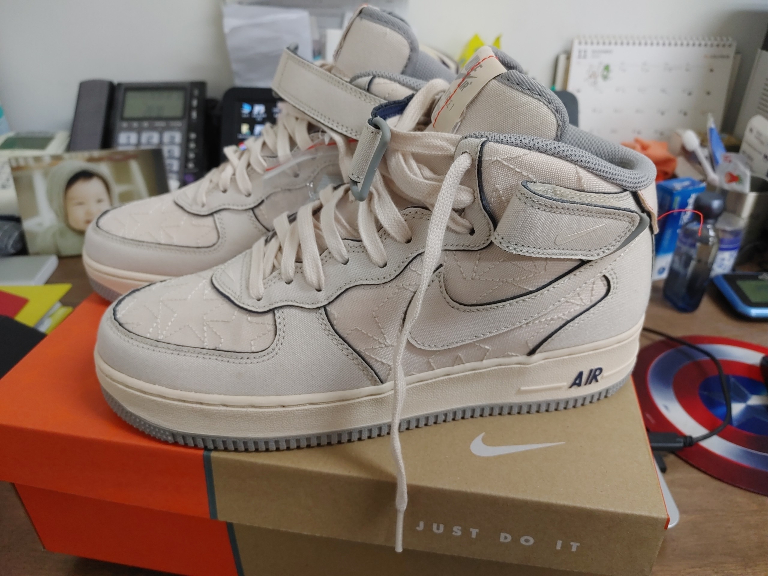 Nike Air Force 1 Mid '07 Pearl White 착용 스타일 - 1