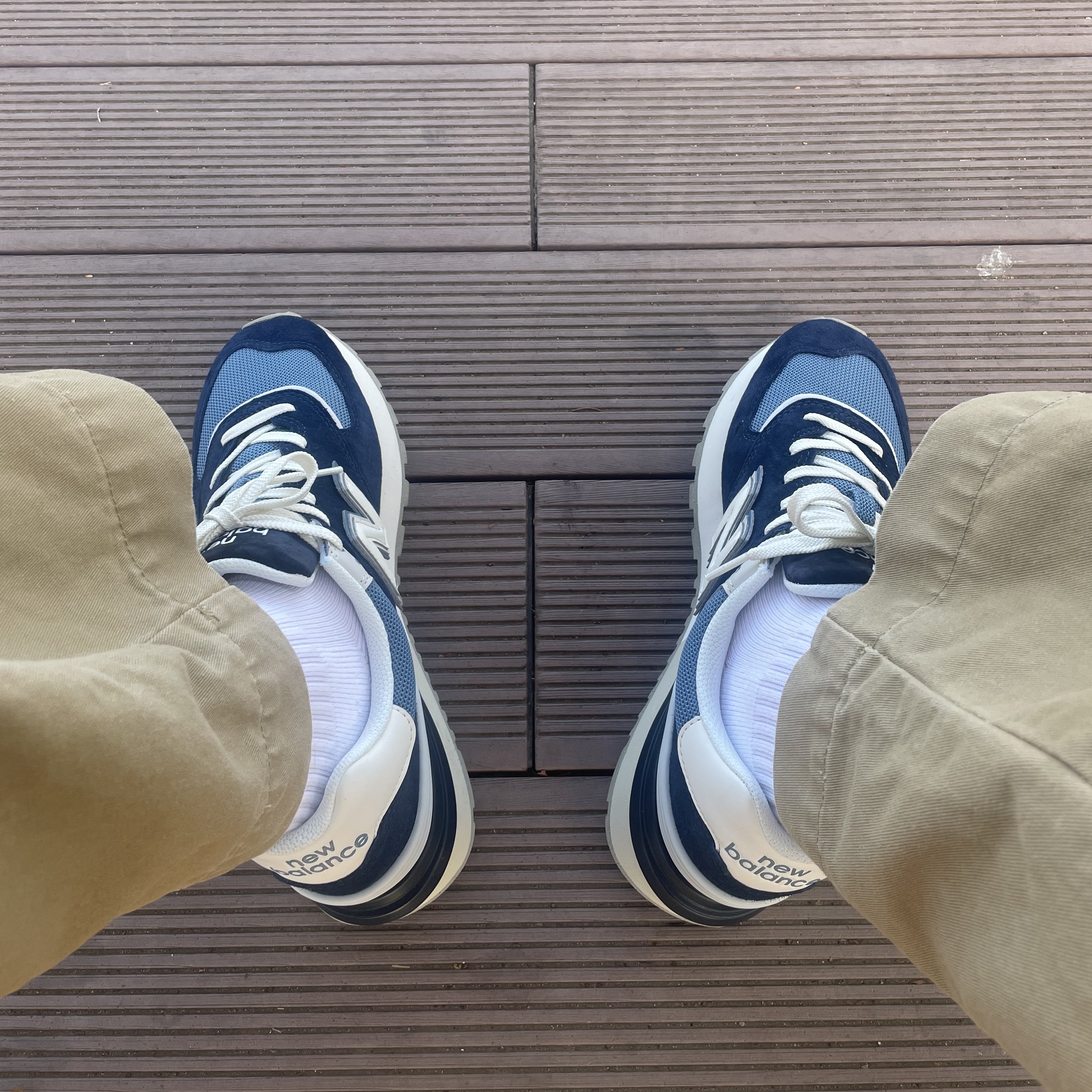 New Balance 574 Legacy Navy Sea Salt 착용 스타일