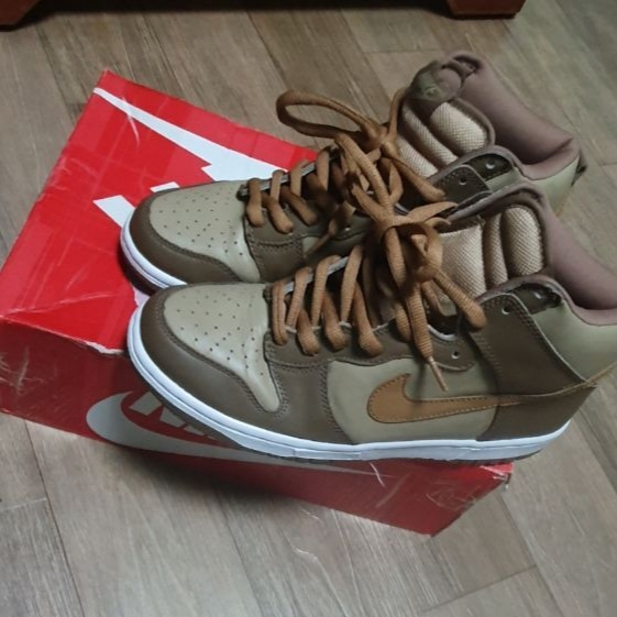 Nike x Stussy Dunk High Plus B Medium Brown British Khaki 착용 스타일