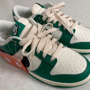 Nike Dunk Low Retro SE Jackpot Malachite 착용 스타일