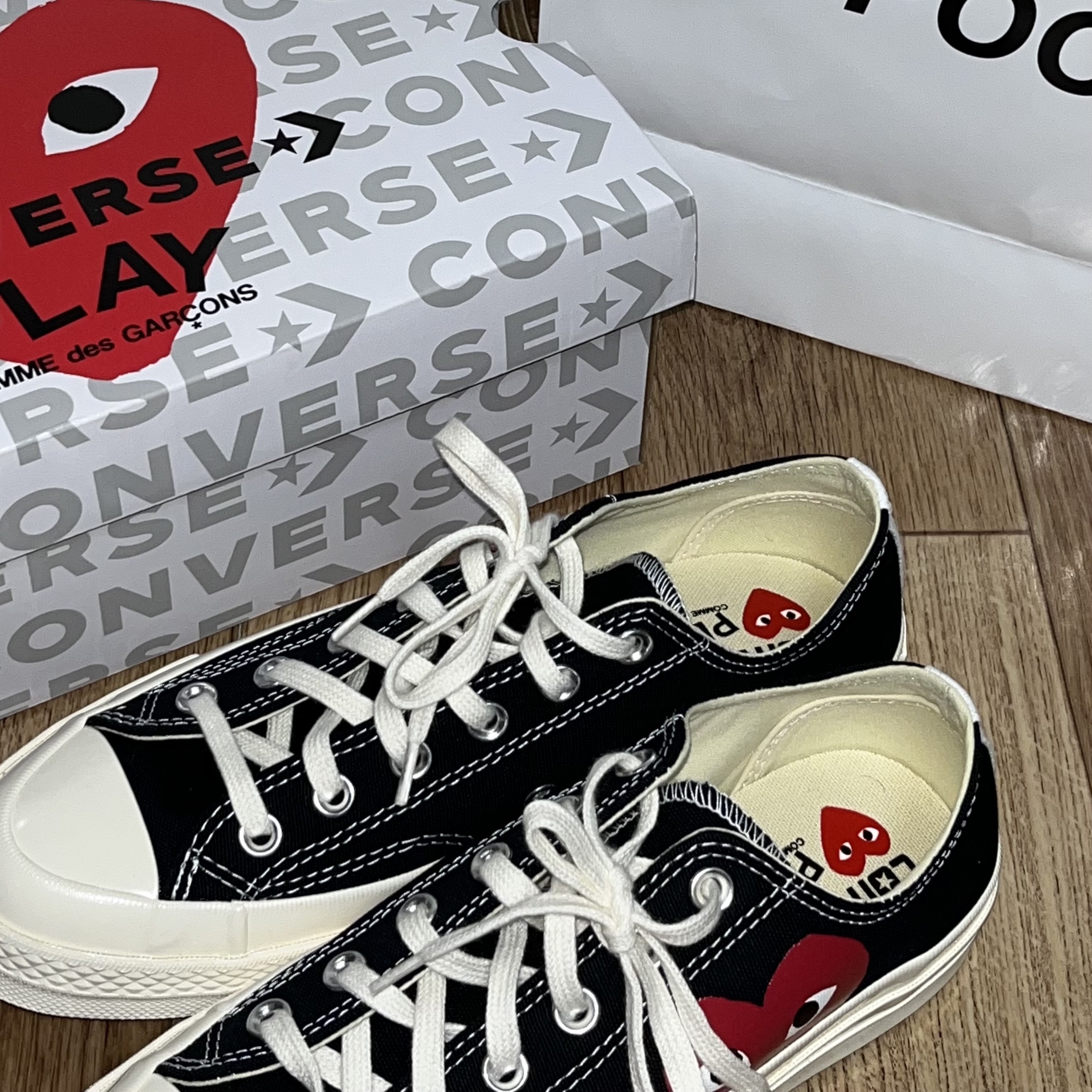Converse x Play Comme des Garcons Chuck 70 Ox Black 착용 스타일