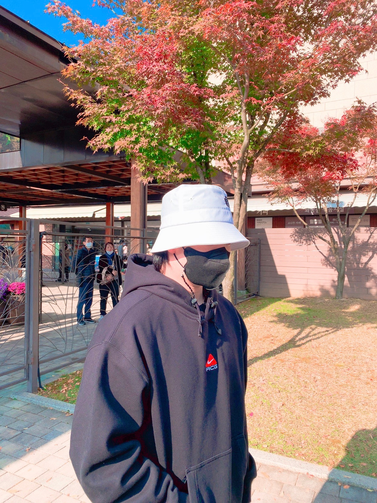 Nike NRG Solo Swoosh Fleece Pants Black White - Asia, Nike ACG Therma-Fit Pullover Fleece Hoodie Black - Asia 착용 스타일 - 1