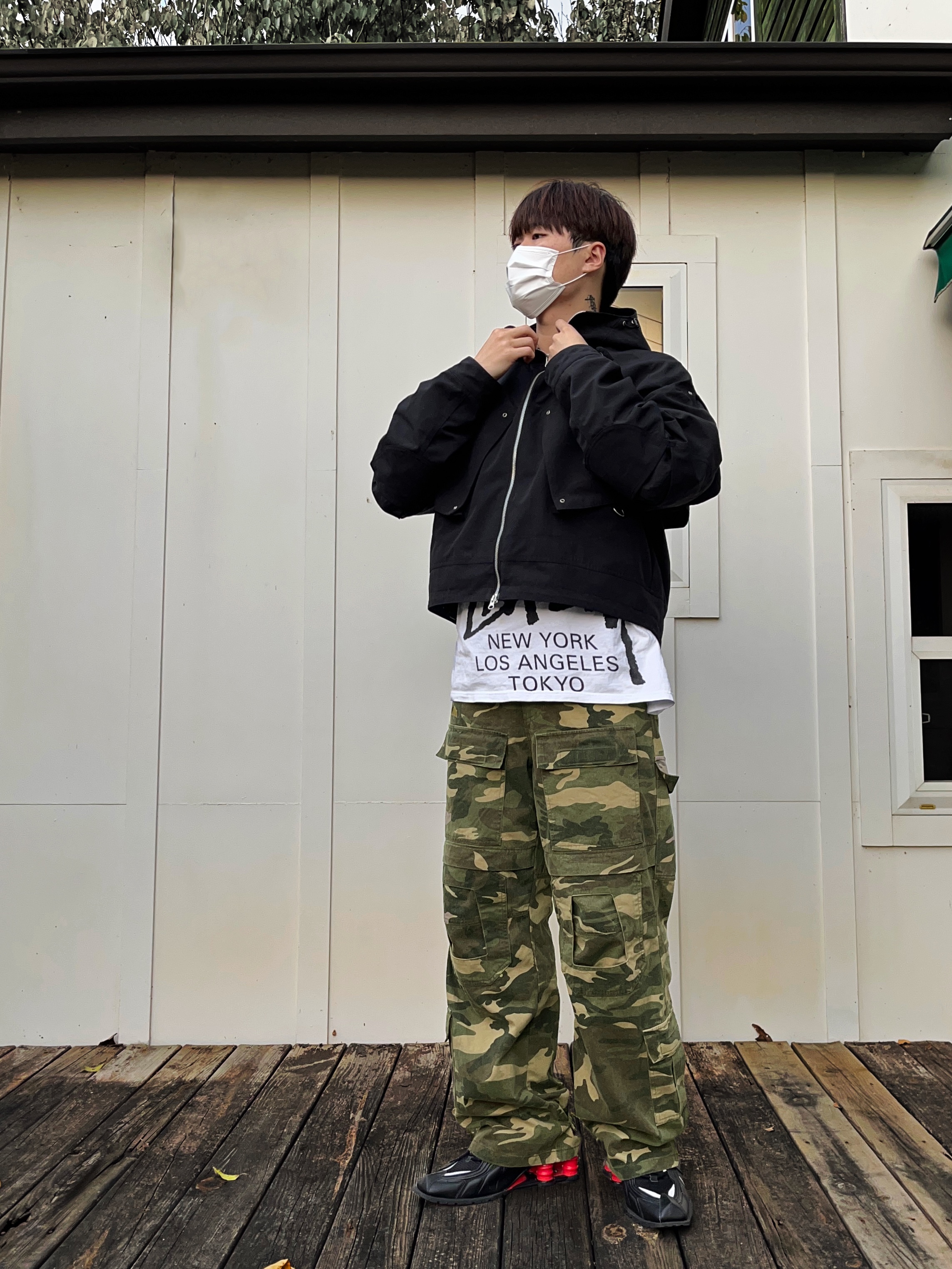 Nike x Martine Rose Shox MR4 Black, Stussy x Takahiromiyashita The Soloist 40 WT T-Shirt 착용 스타일