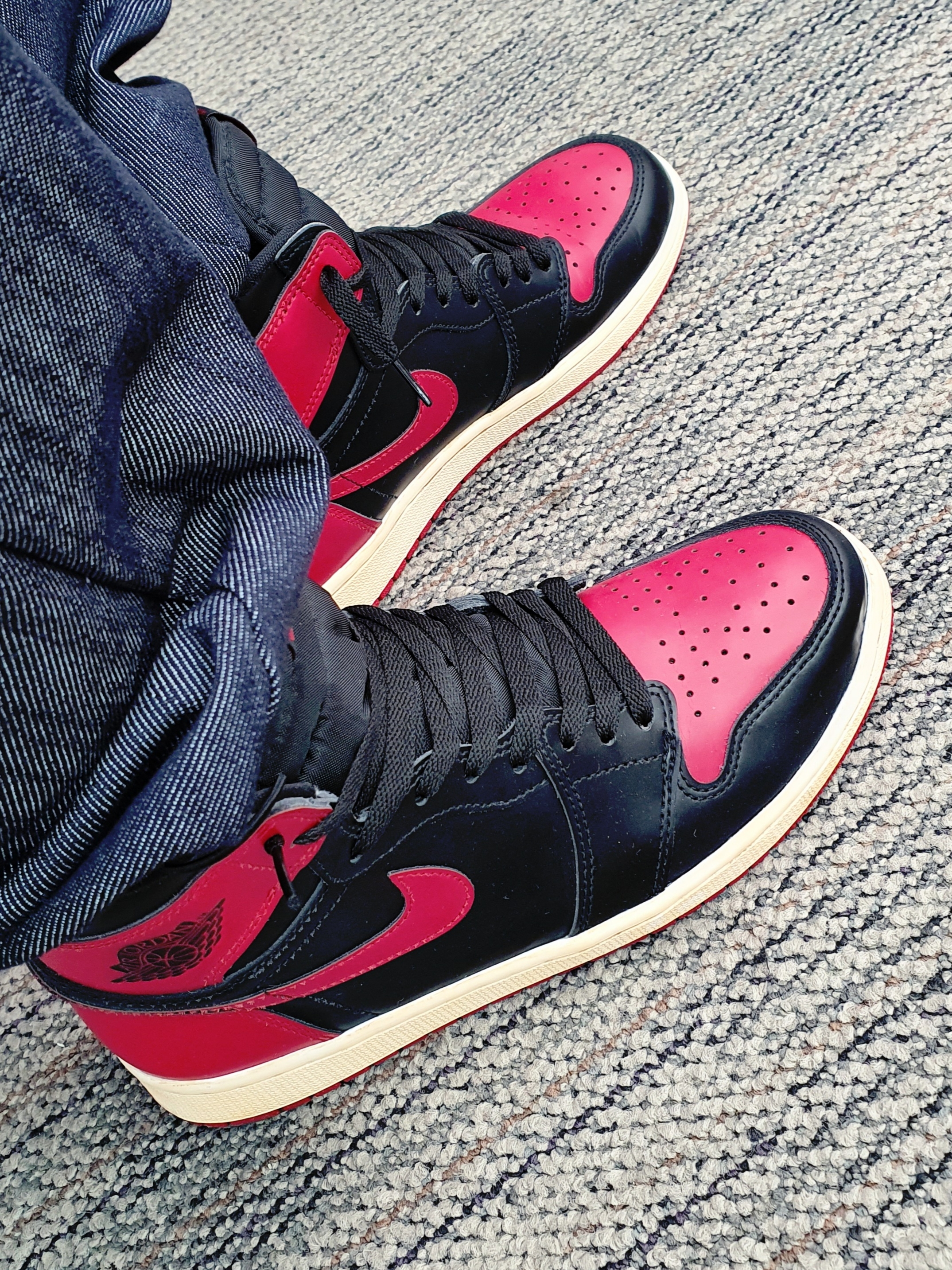 Jordan 1 Retro High OG Bred Banned 2016, Jordan 1 Retro High OG Patent Bred 착용 스타일