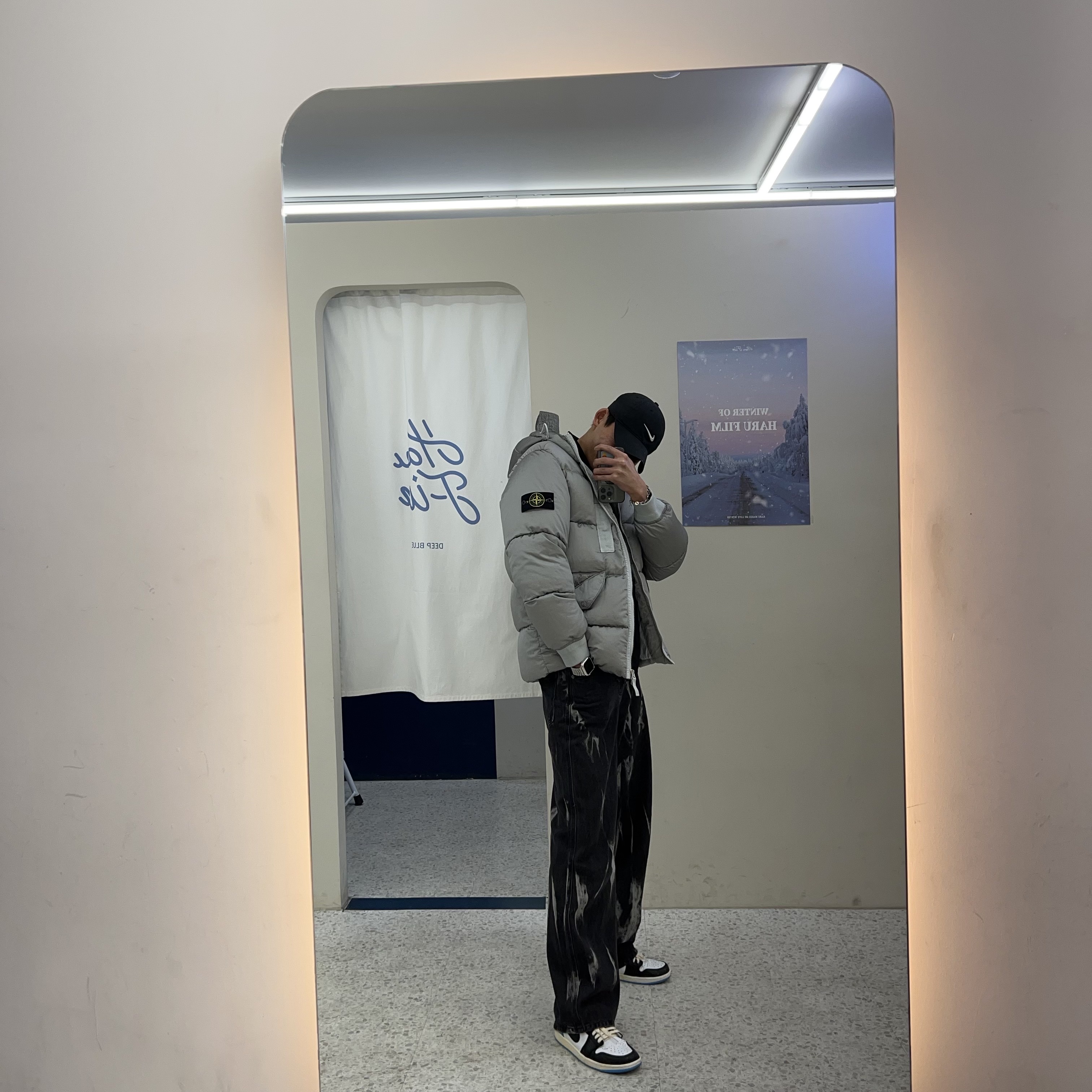 Stone Island 43619 Nylon Metal Econyl Regenerated Nylon Down Jacket Light Grey - 22FW, Stone Island 113WN T.CO+OLD Overshirt Black - 21FW 착용 스타일