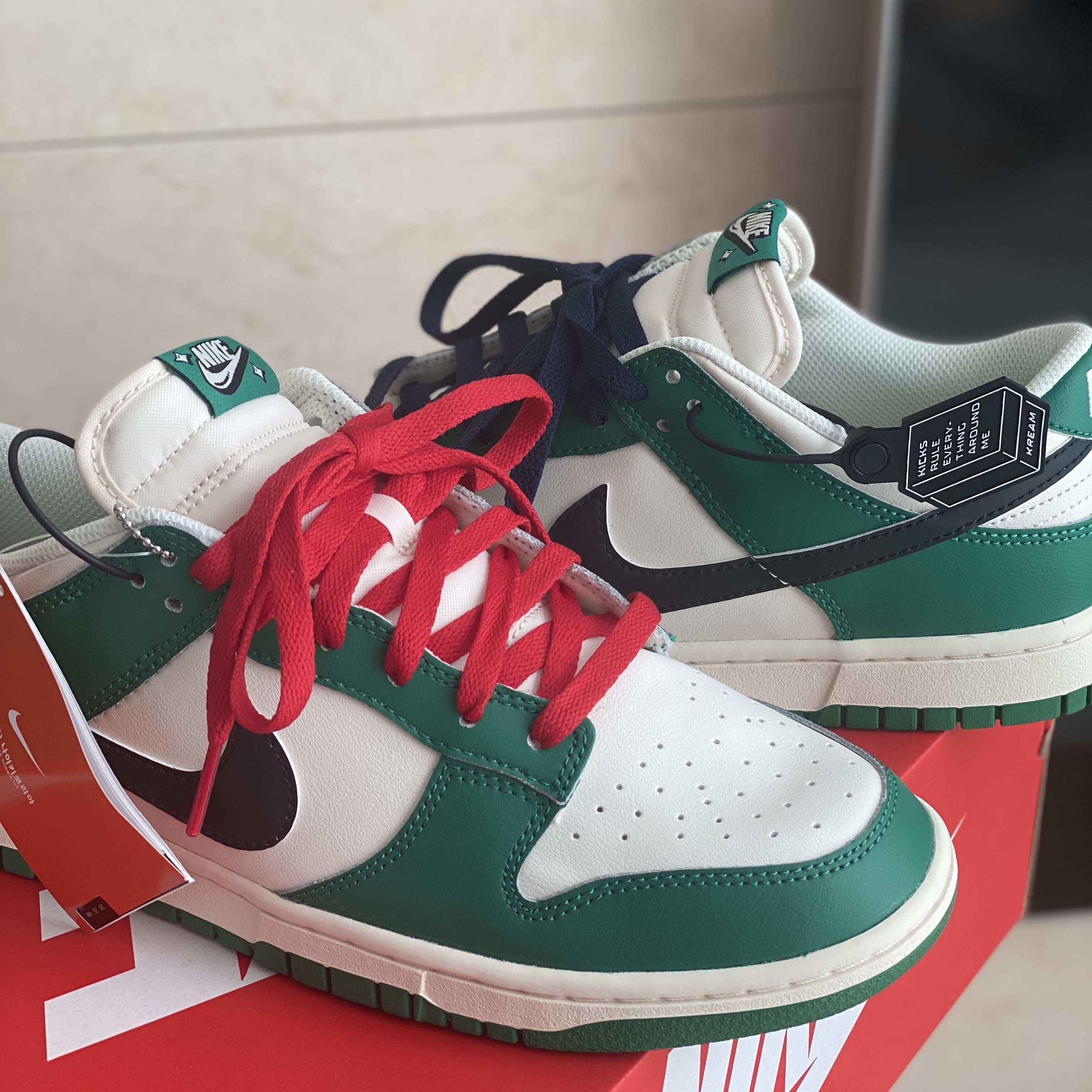 Nike Dunk Low Retro SE Jackpot Malachite 착용 스타일