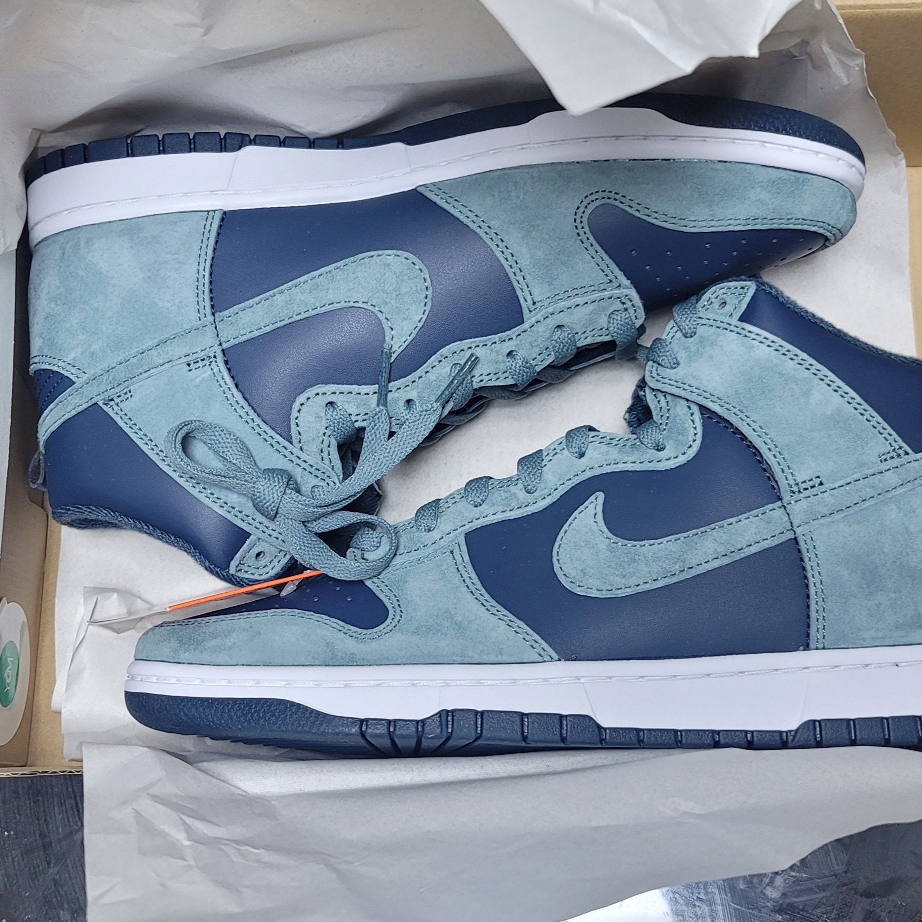 Nike Dunk High Retro PRM Armory Navy and Mineral Slate 착용 스타일 - 1