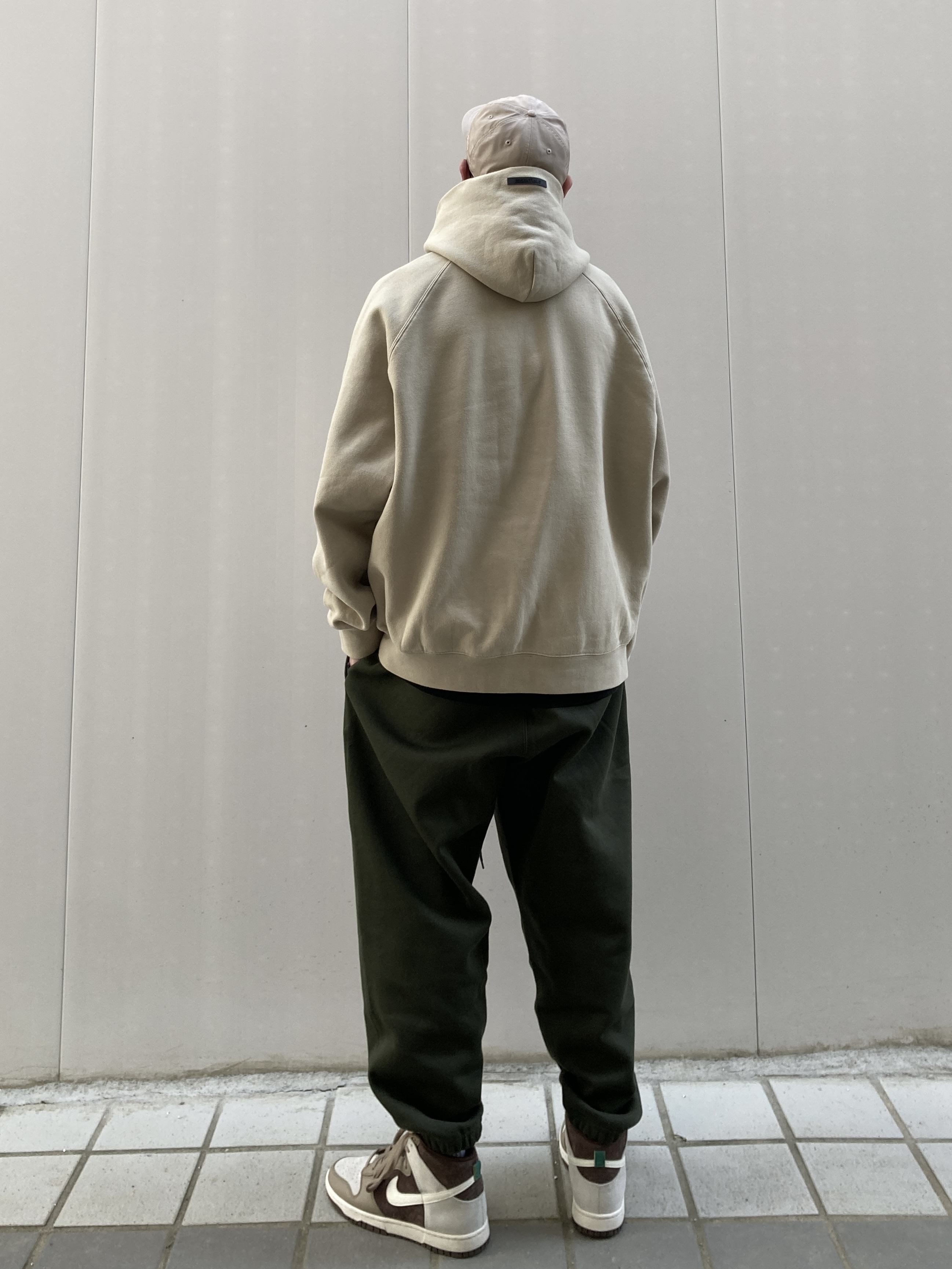 Nike x Billie Eilish NRG Fleece Pants Sequoia - US/EU, Nike x Billie Eilish NRG Fleece Pants Sequoia - Asia 착용 스타일 - 2