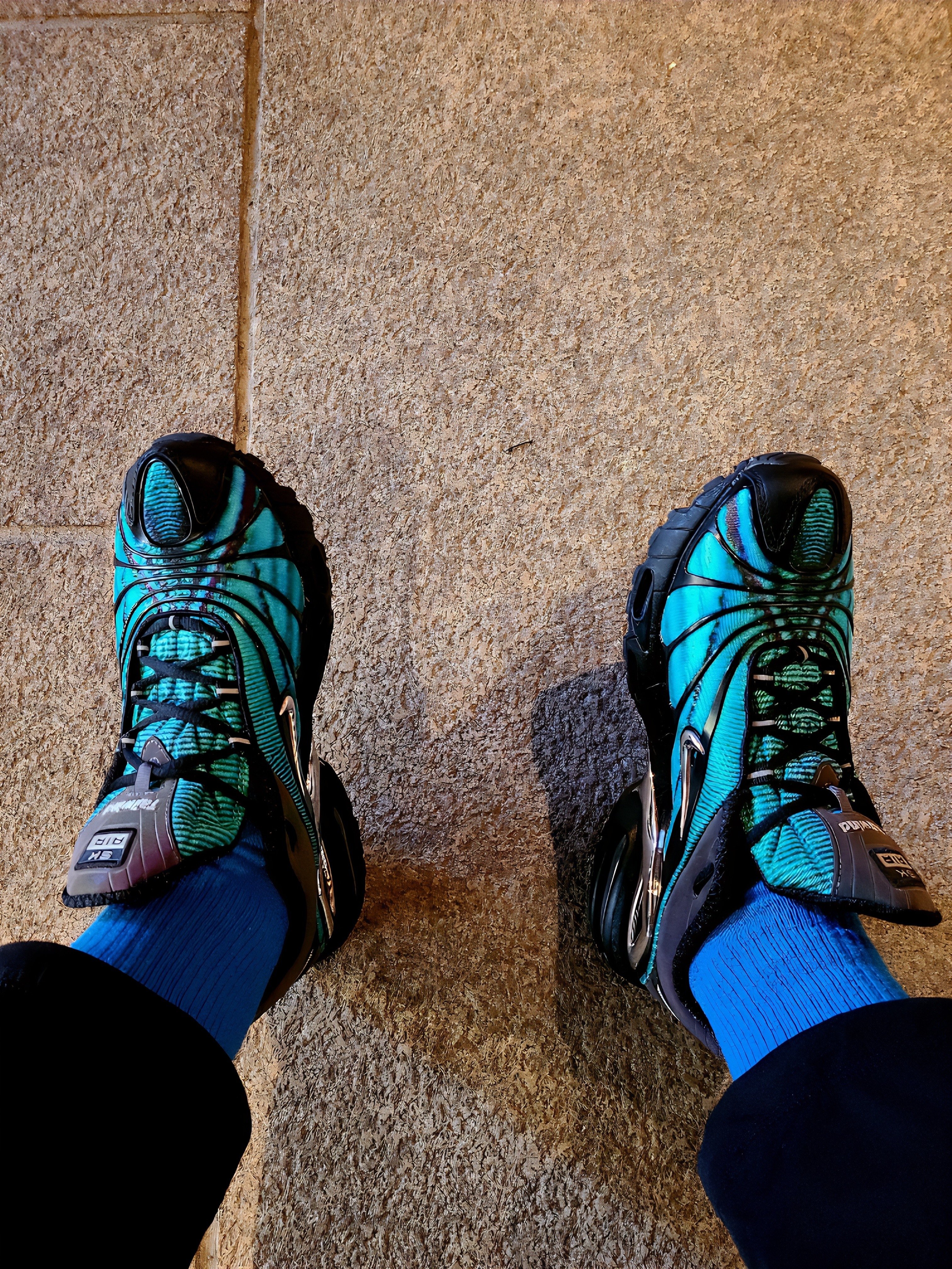 Nike x Skepta Air Max Tailwind 5 Chrome Blue 착용 스타일 - 3