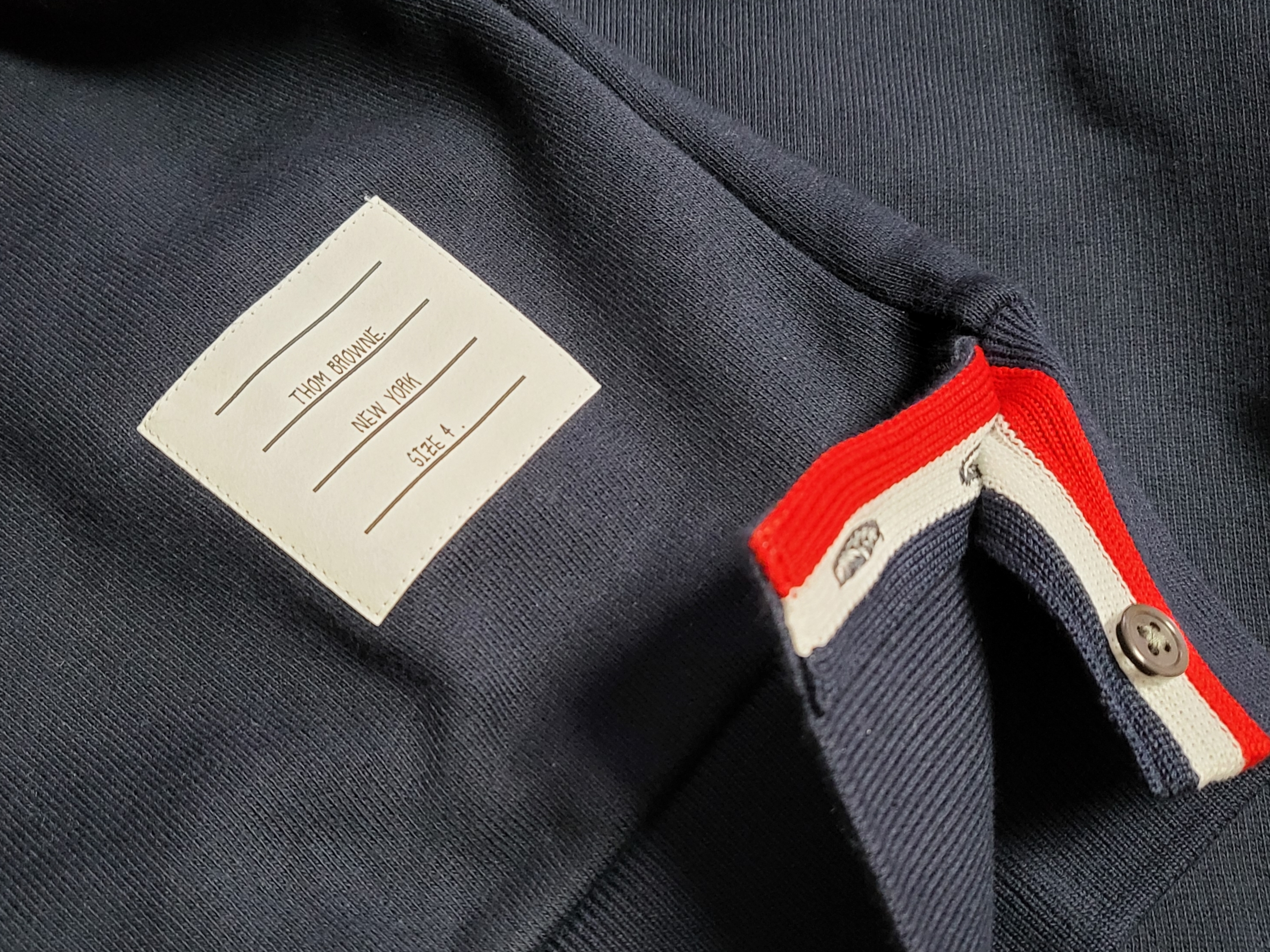 Thom Browne Loopback Center Back Stripe Crewneck Pullover Knit Navy 착용 스타일 - 4