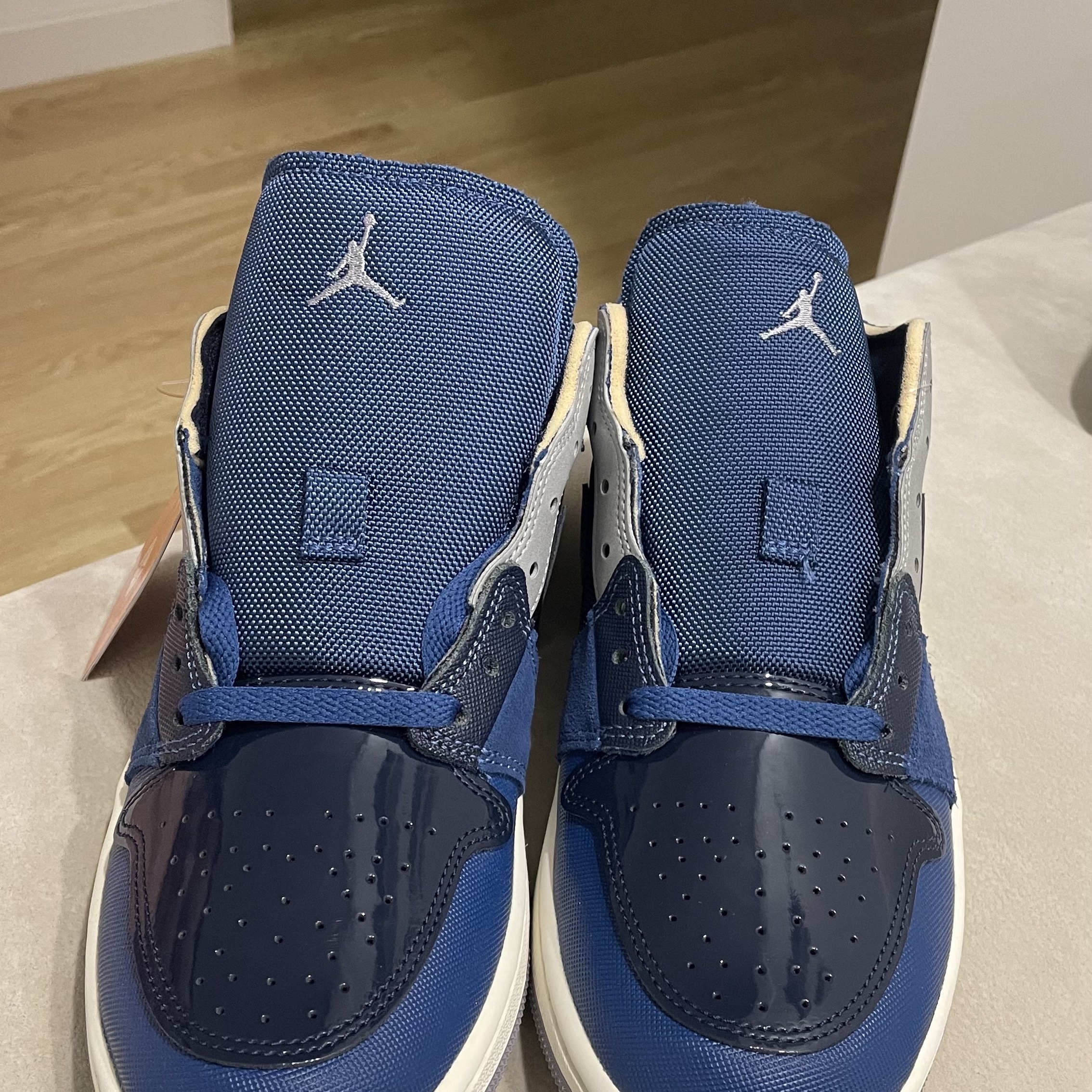 Jordan 1 Low SE Craft Obsidian 착용 스타일 - 3